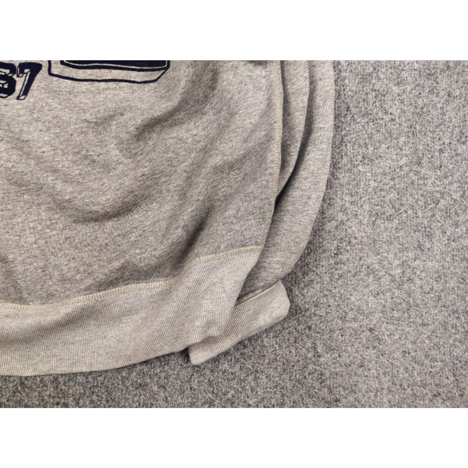 Polo Ralph Lauren Polo Ralph Lauren athletic division Varsity Logo Military Sweatshirt Shirt Mens L Gray 90s City Classic Logo Polo Sweatshirt Size US L / EU 52-54 / 3 - 7 Thumbnail