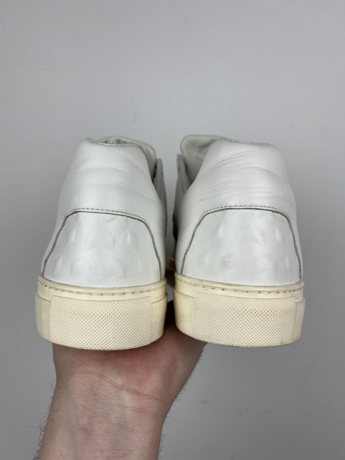 Balenciaga Balenciaga Embossed Leather Lowtop Sneakers Size US 7.5 / EU 40-41 - 7 Thumbnail