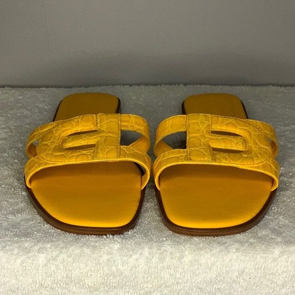 Cole Haan NIB Cole Haan Slide Sandal in Saffron Leather (sz 9B) Size US 9 / IT 39 - 3 Thumbnail