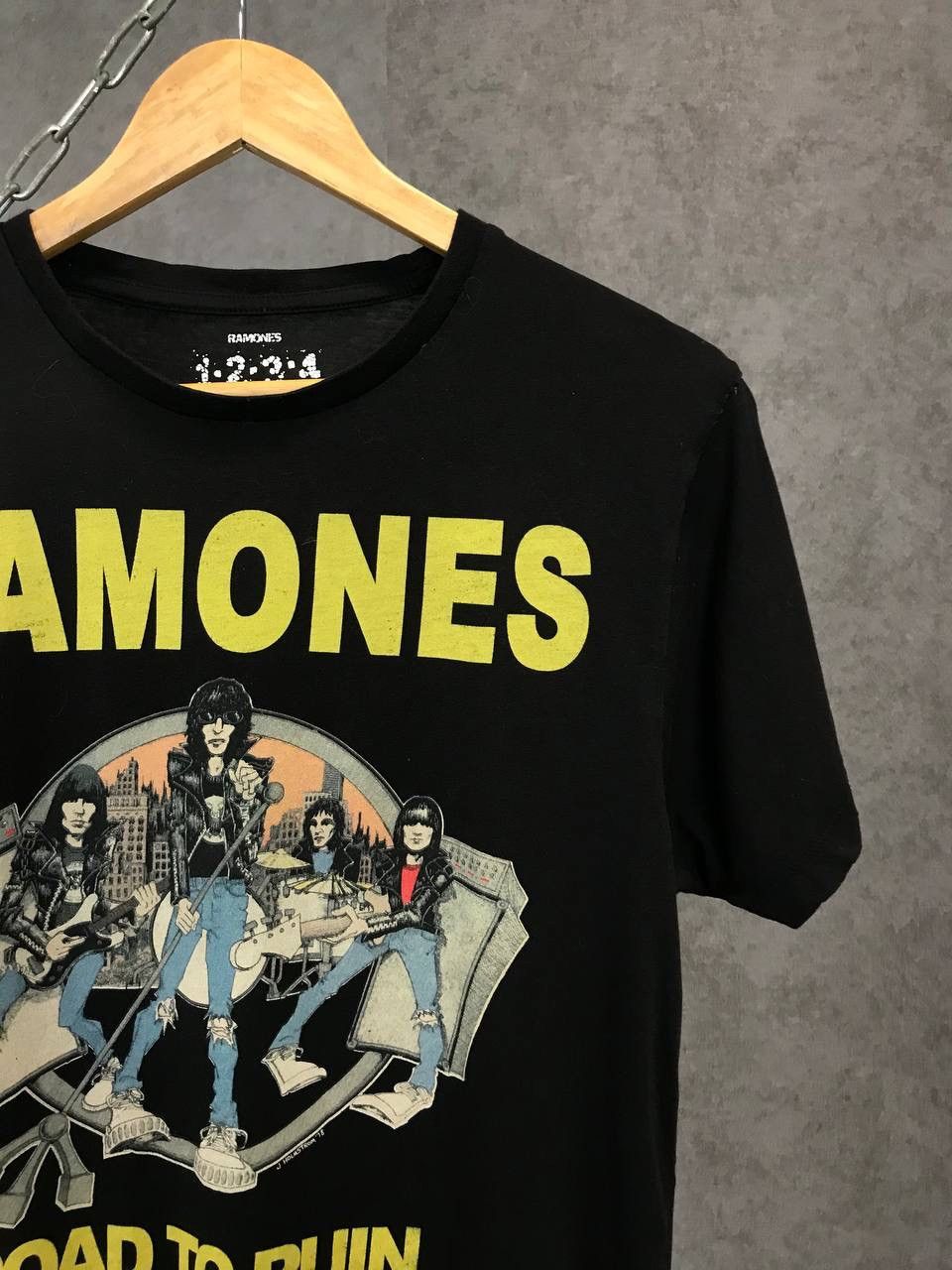 Band Tees Ramones rock band tee Size US S / EU 44-46 / 1 - 2 Thumbnail