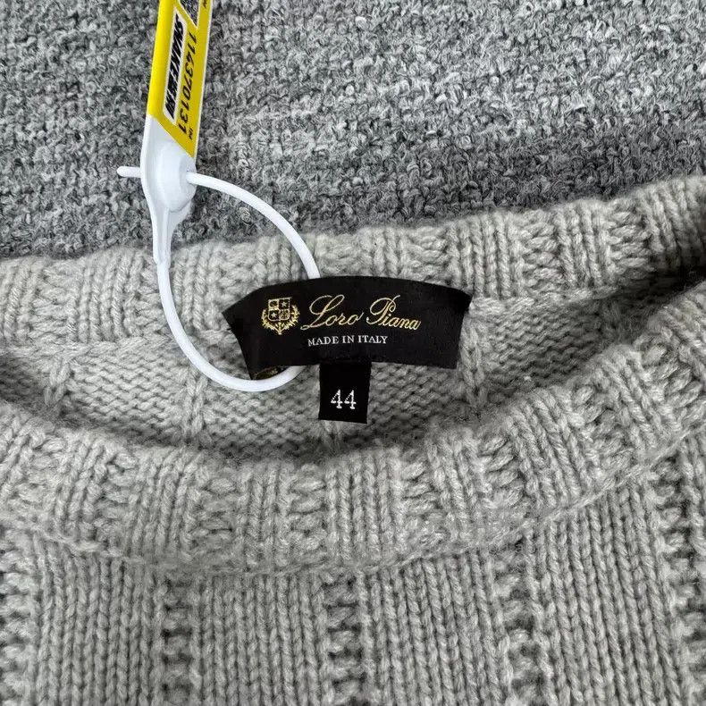 Loro Piana Loro Piana Light Gray Ribbed Crewneck Cashmere Sweater Size M / US 6-8 / IT 42-44 - 5 Thumbnail
