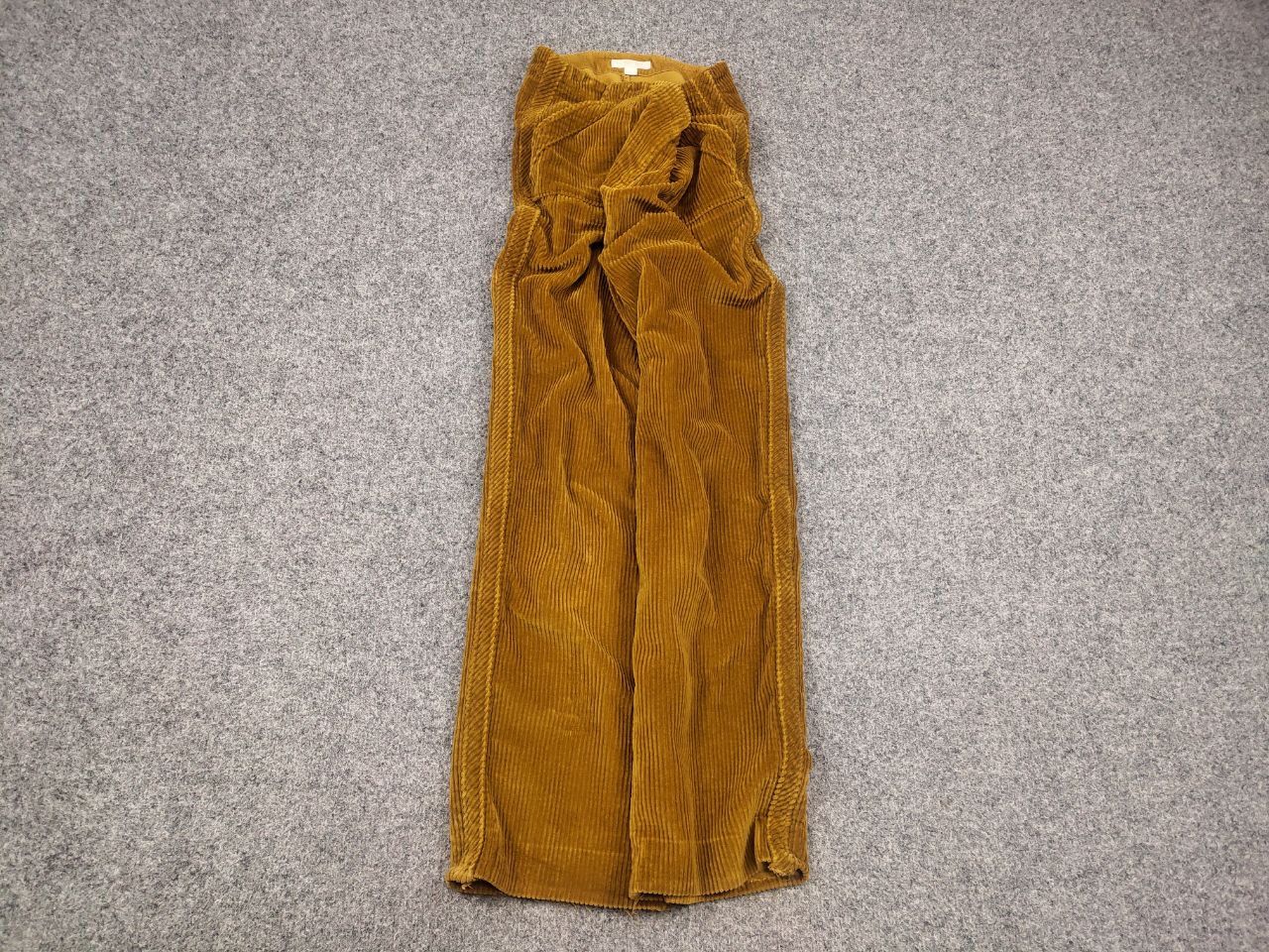 Burberry Burberry Yellow Corduroy Trousers Patch Pockets Baggy Pants Size 30" / US 8 / IT 44 - 2 Thumbnail