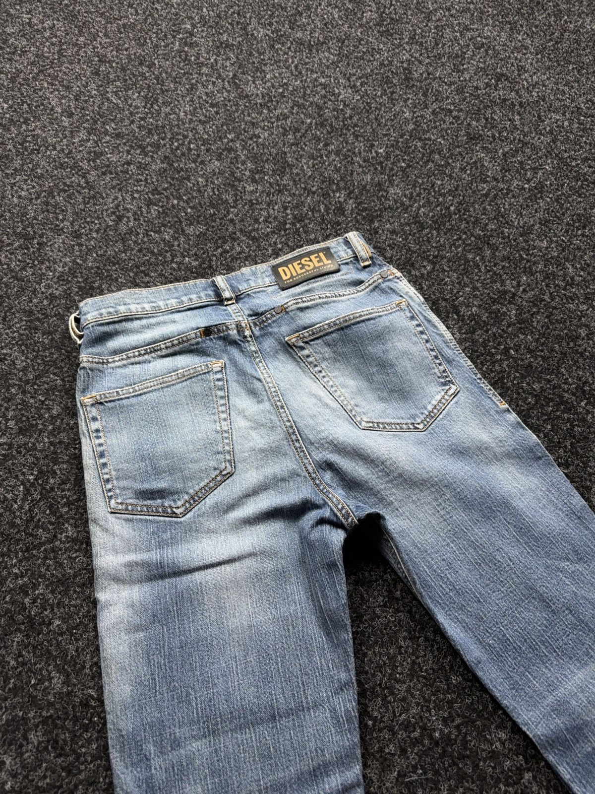 Diesel Luxury Diesel 00s D-Eetar Y2K Distressed Light Wash Jeans Size US 29 - 18 Thumbnail