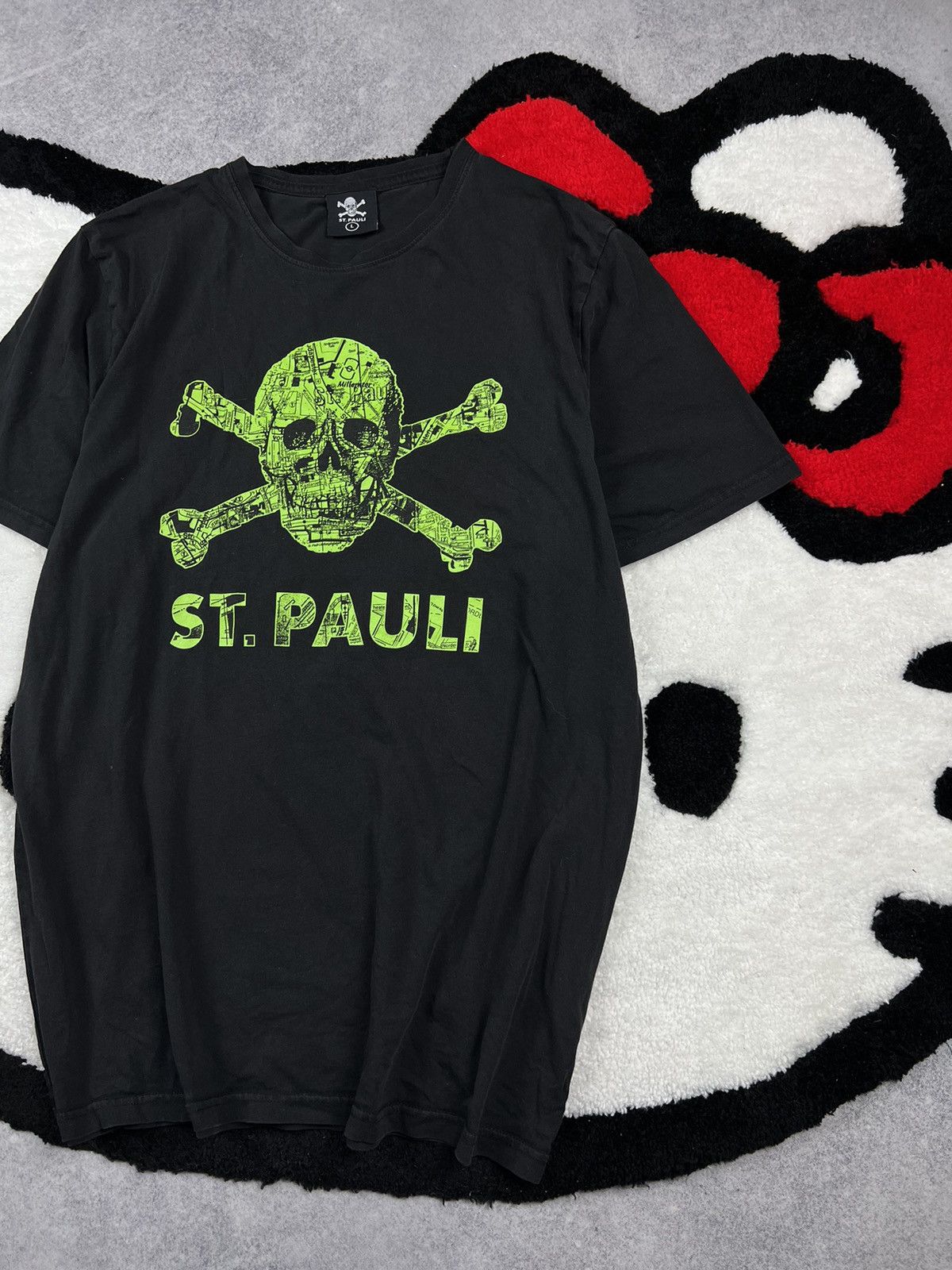 Band Tees Y2K Vintage St.Pauli Skulls Skeleton Adult Japanese Tee Size US L / EU 52-54 / 3 - 3 Thumbnail