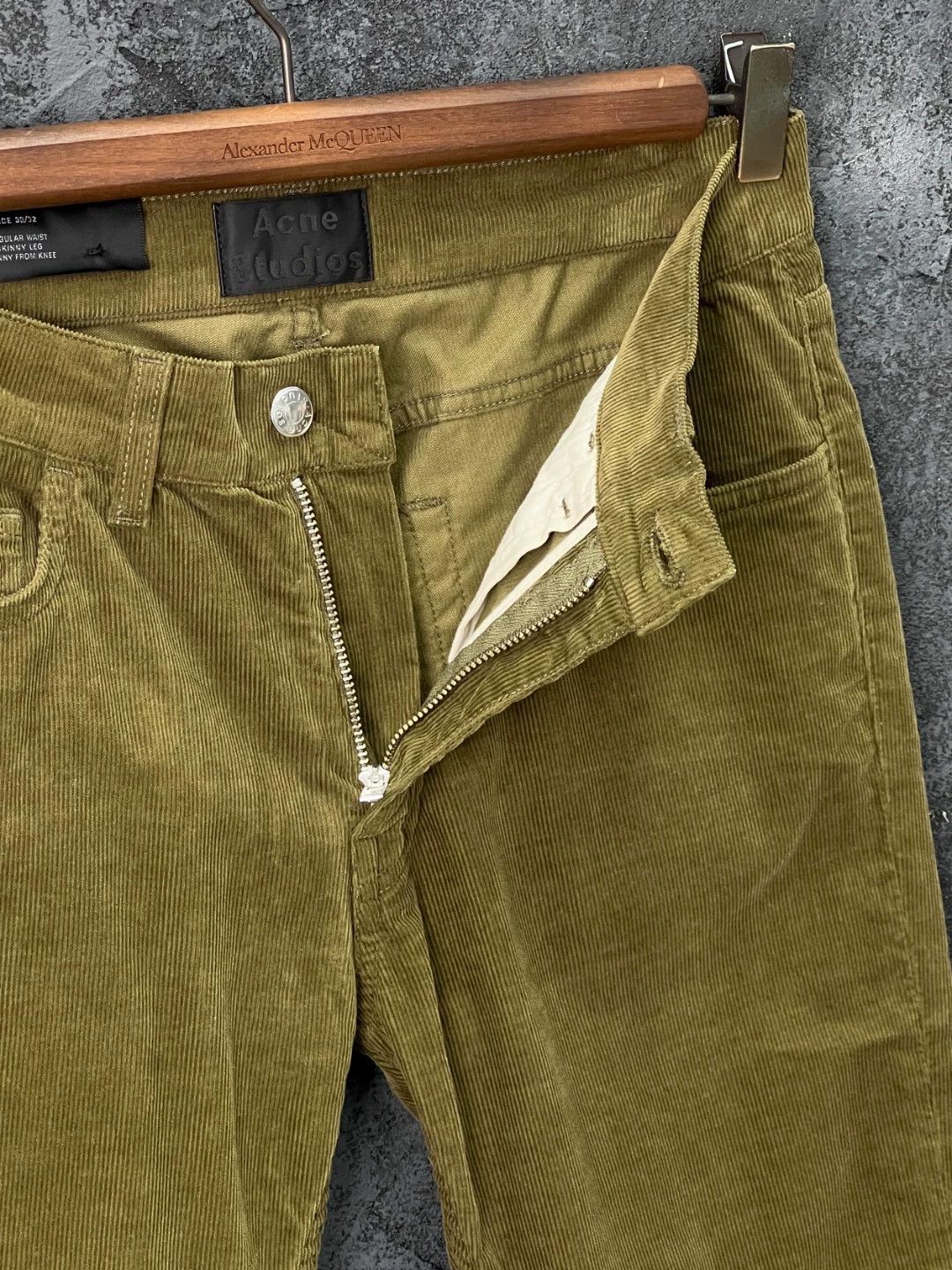Acne Studios Acne Studios Olive Green Corduroy Jeans 30-34 Size 25" / US 0 / IT 36 - 6 Thumbnail
