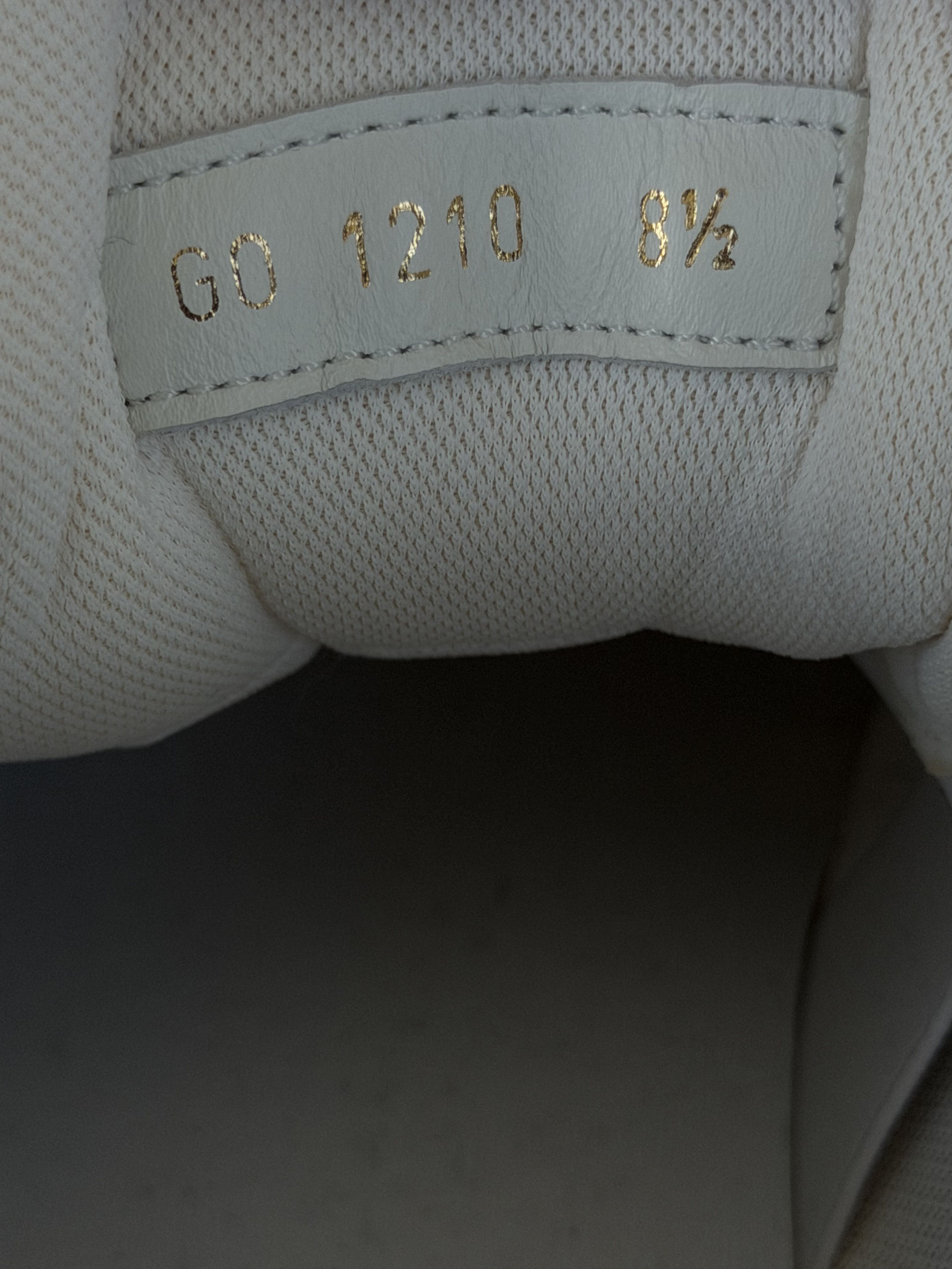 Louis Vuitton Louis Vuitton Lucien Clarke White & Orange 'A View' Sneakers Size US 9.5 / EU 42-43 - 7 Thumbnail