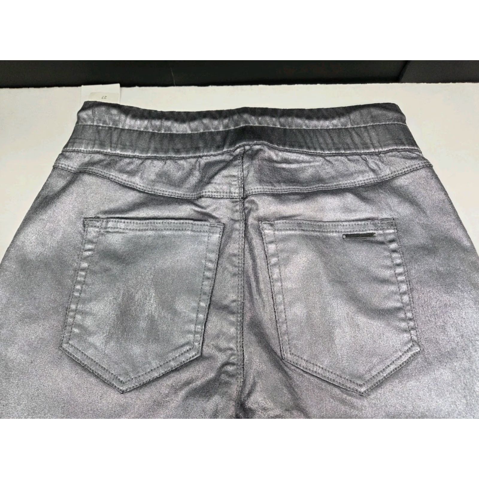 Juicy Couture Juicy Couture Womens Easy Skinny Pants Drawstring Pockets Size 27 Gun metal/Silver 27 Inseam Chino Knit Slimming Regular Mens? Women? Size 27" / US 4 / IT 40 - 4 Thumbnail