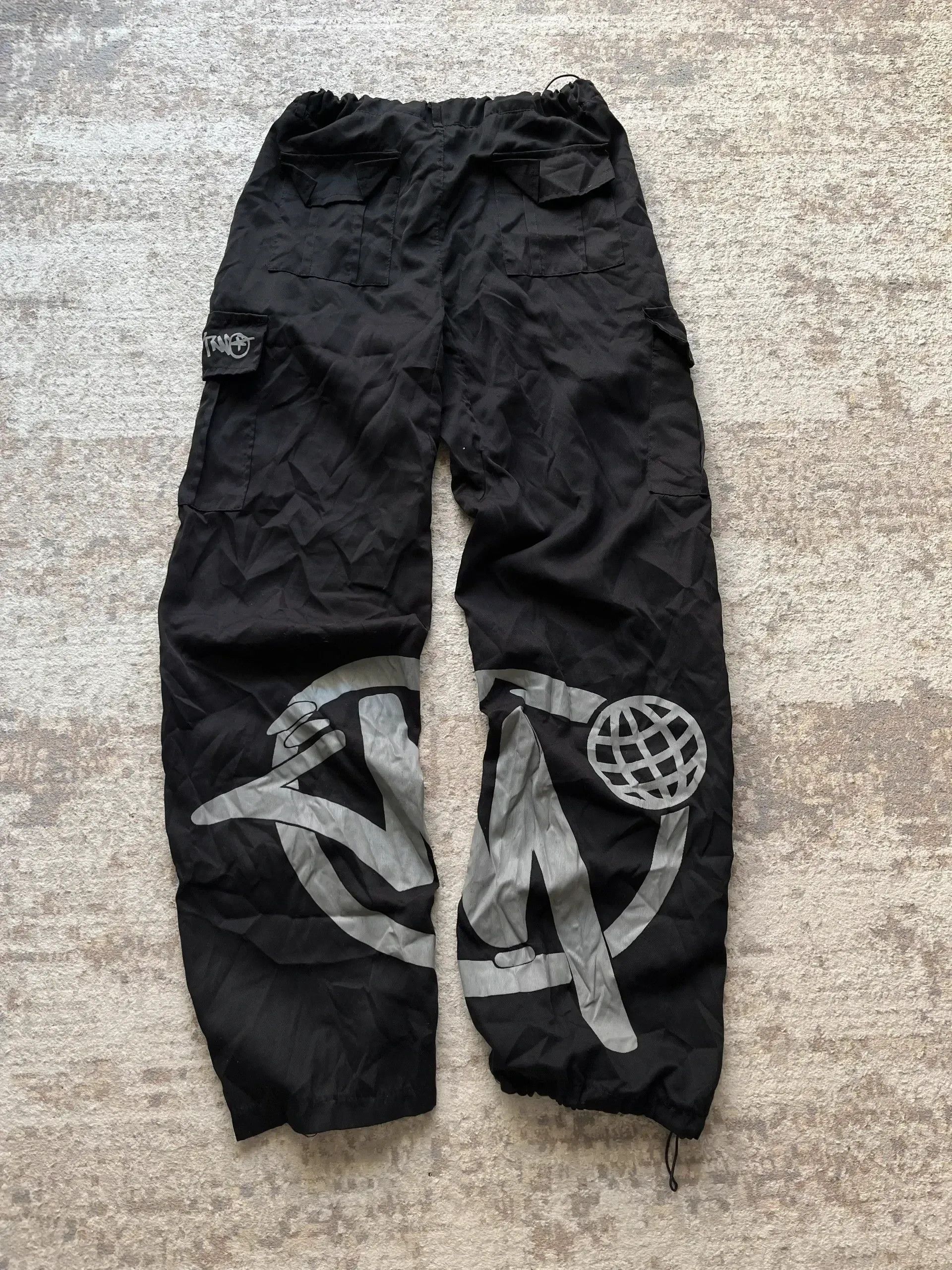 Other Minus Two Graffiti Lightweight Pants Sz 3 / S Size US 28 / EU 44 - 2 Thumbnail