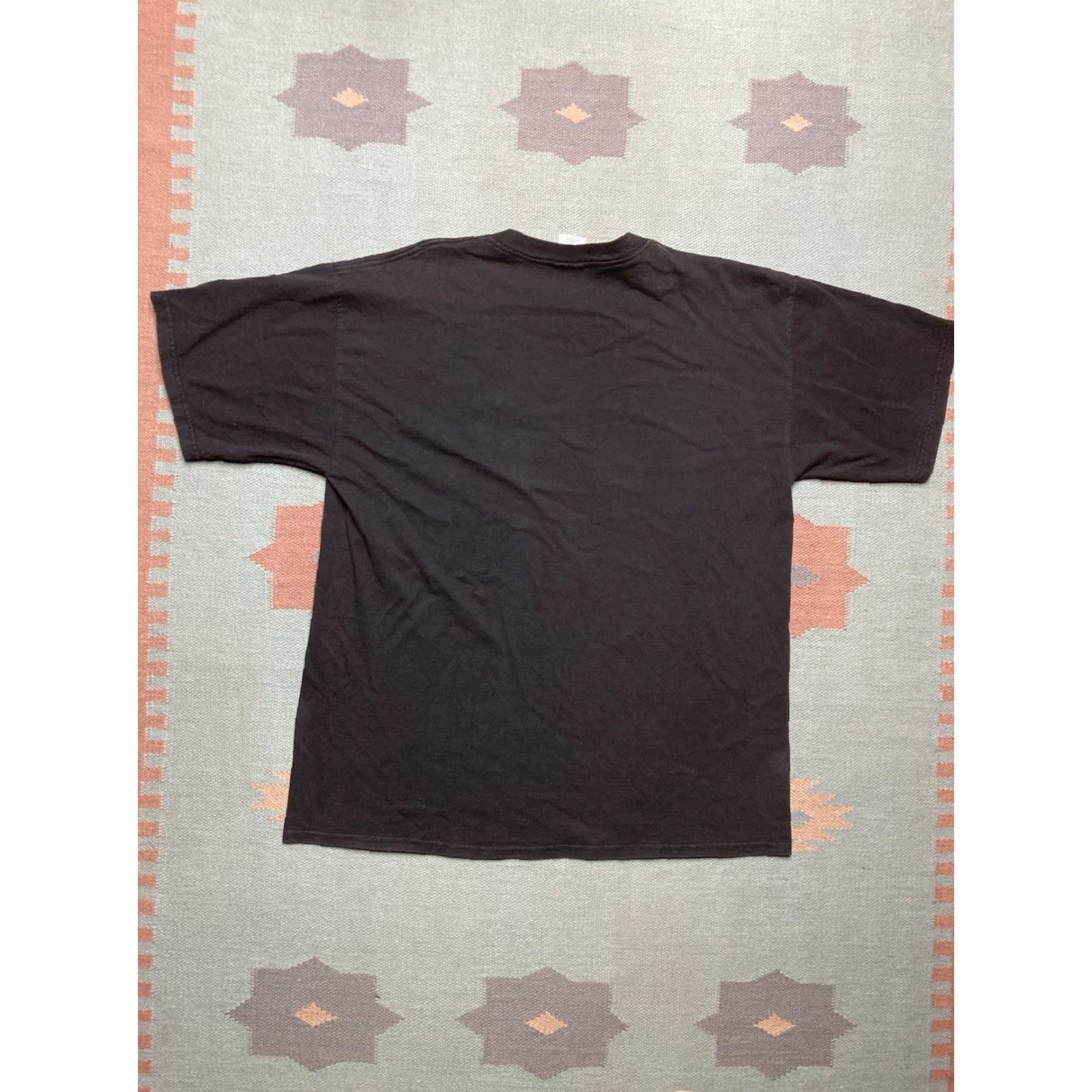 Gildan VINTAGE Gildan T-Shirt Nashville Tennessee guitar music embroidered Black XL Men Size US XL / EU 56 / 4 - 4 Thumbnail
