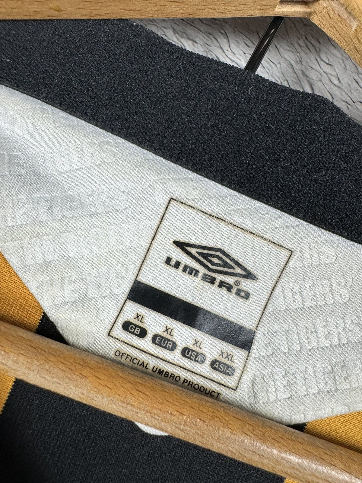 Umbro × Vintage Vintage Hull City AFC 2008/09 Umbro Jersey XL size Size US XL / EU 56 / 4 - 13 Thumbnail