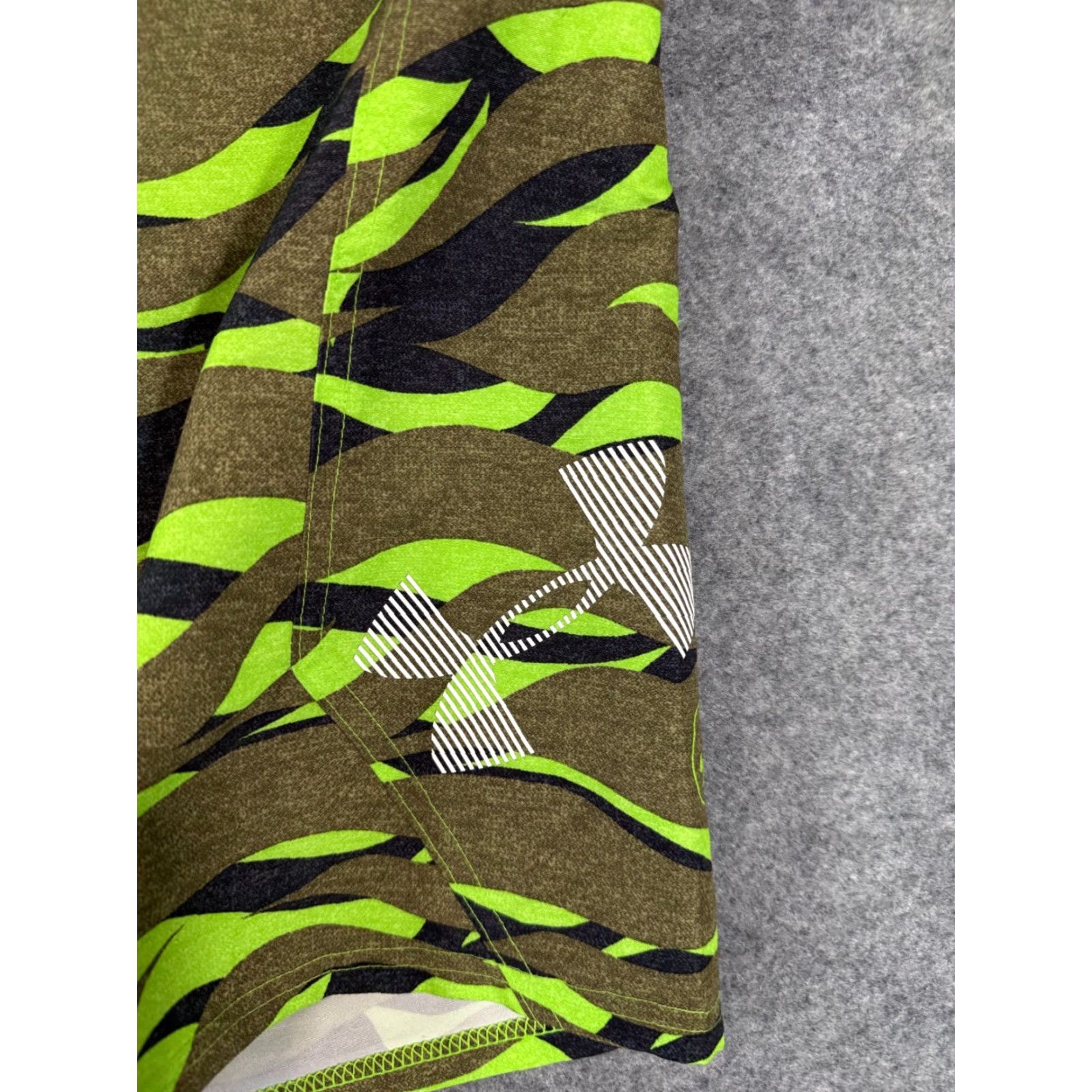 Under Armour Under Armour Board Shorts Mens 42 Green Camo Swim Trunks Heatgear Loose Fit Size US 42 / EU 58 - 5 Thumbnail