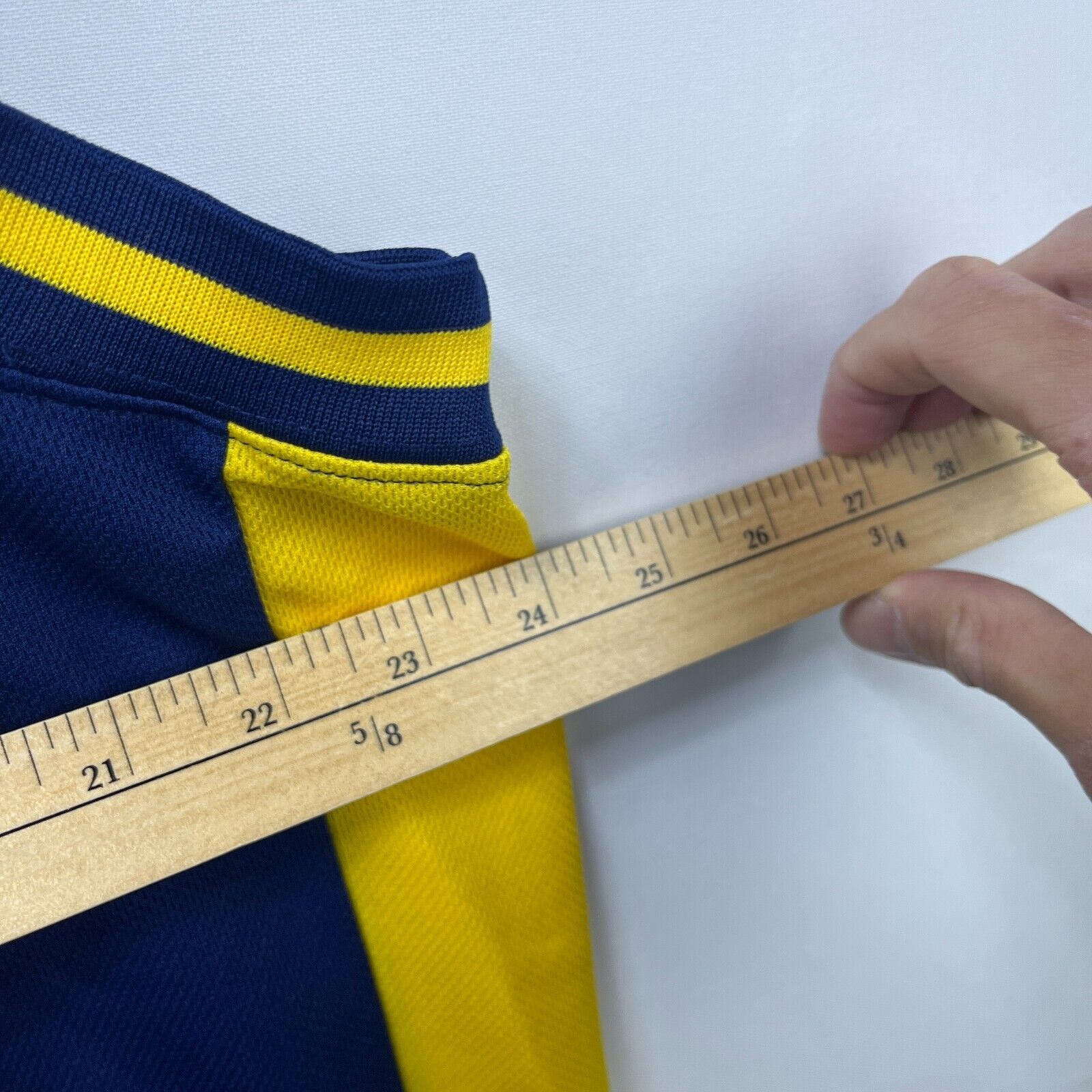 Foot Locker × Vintage Vintage Michigan Wolverines Basketball Jersey XL Size US XL / EU 56 / 4 - 8 Thumbnail