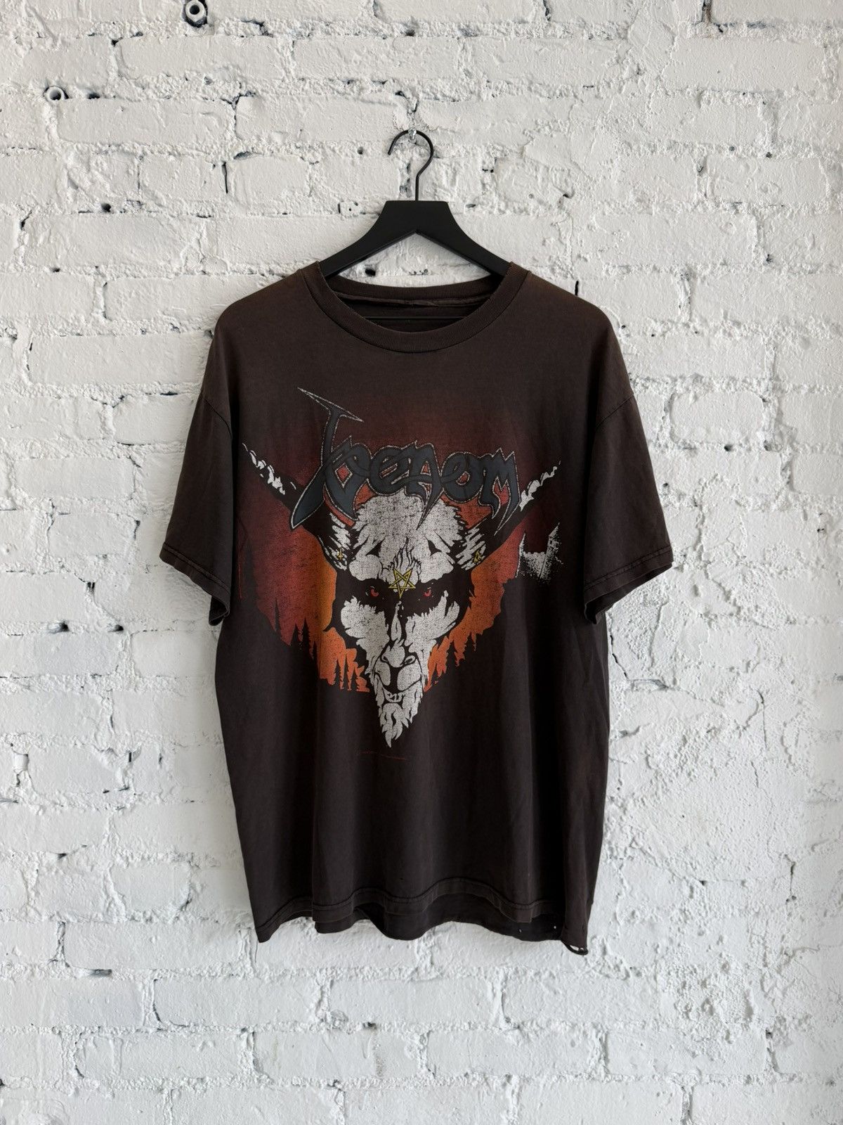 Vintage 1996 VENOM ‘VENOMS LEGIONS’ TEE Size US XL / EU 56 / 4 - 1 Thumbnail