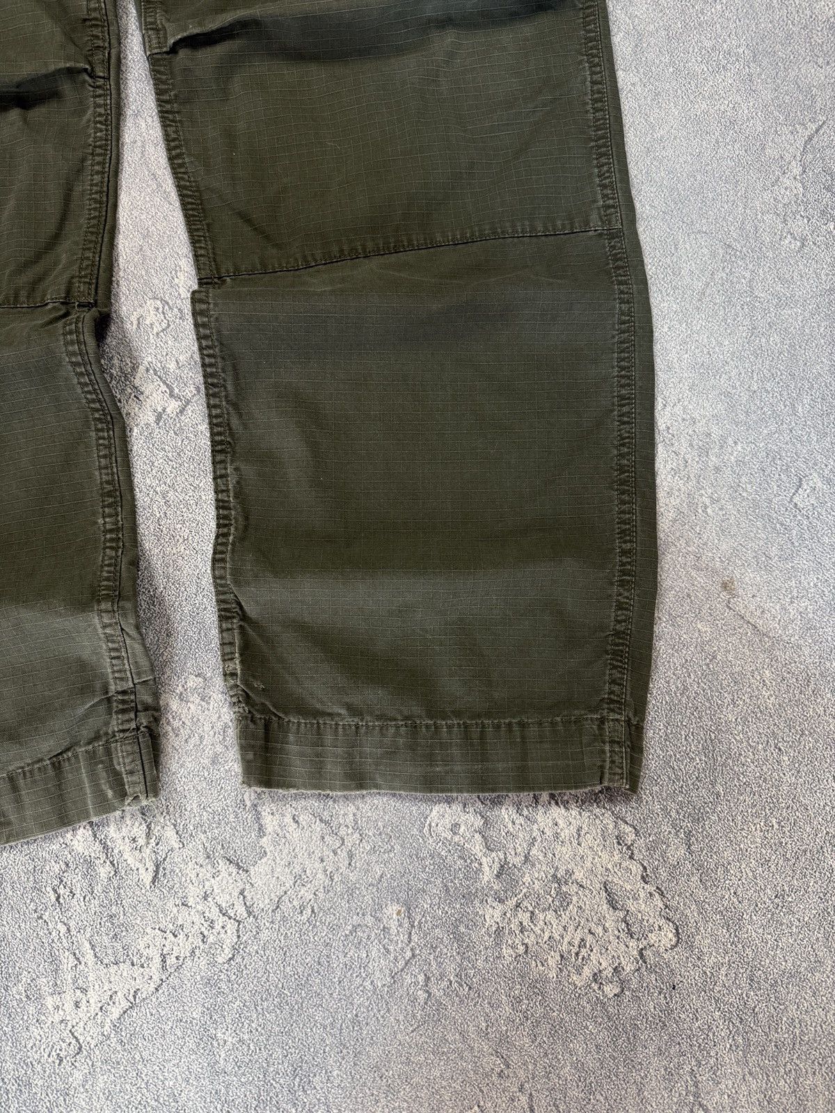 Carhartt Y2K Crazy Carhartt Distress Cargo Pants Size US 32 / EU 48 - 5 Thumbnail