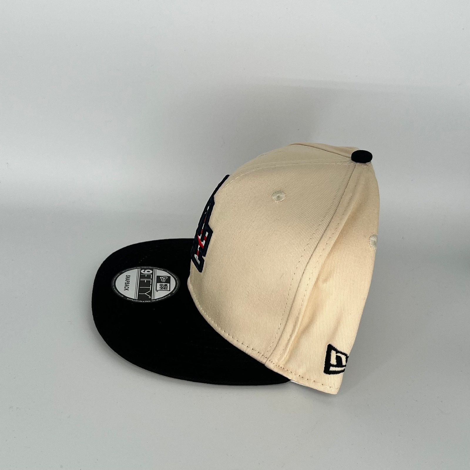 New Era Khaki Black Los Angeles Dodgers N.L. Side Patch New Era MLB Size ONE SIZE - 3 Thumbnail