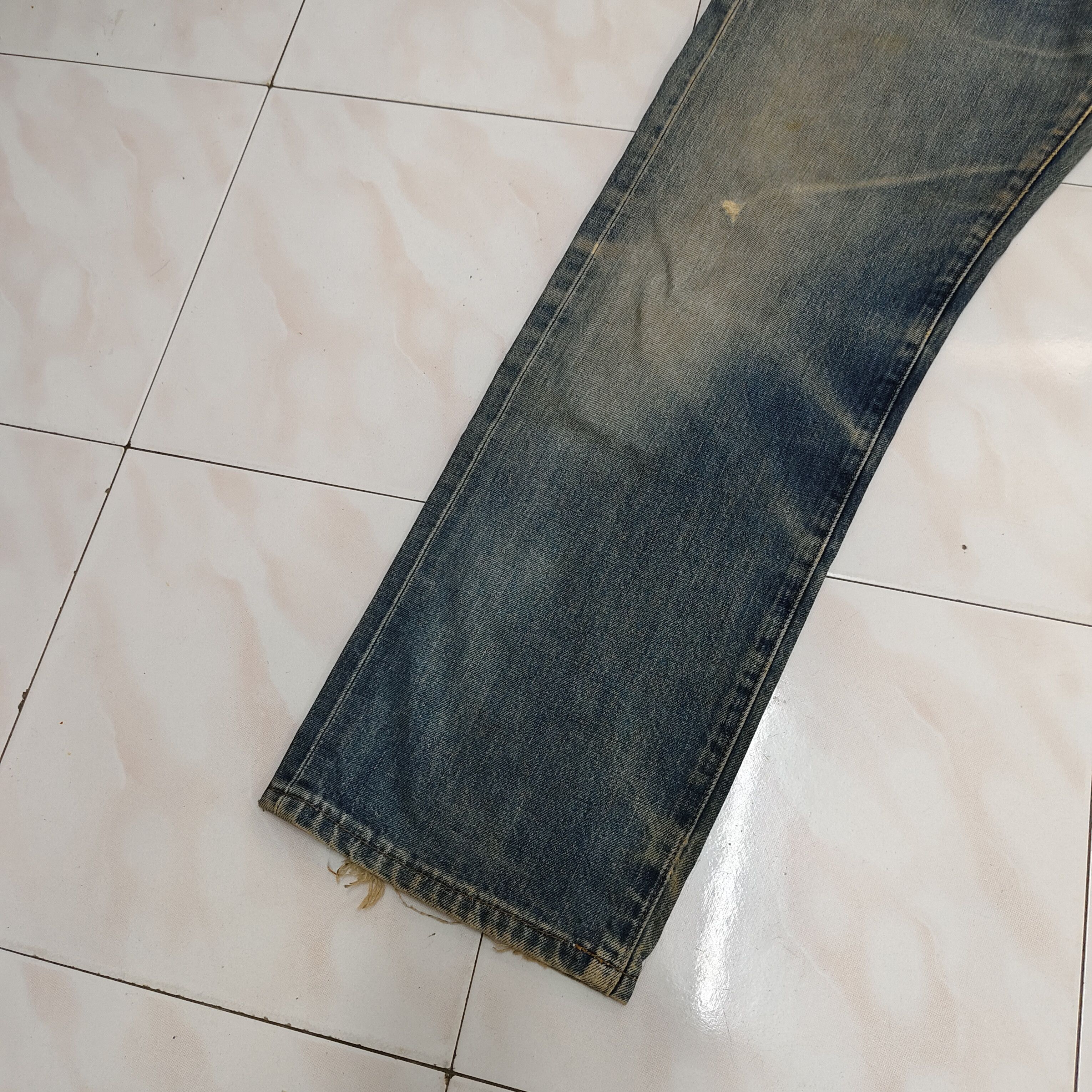 Levi's Vintage Levi's 504Z BigE Redline Selvedge Distressed Jean Size US 30 / EU 46 - 5 Thumbnail