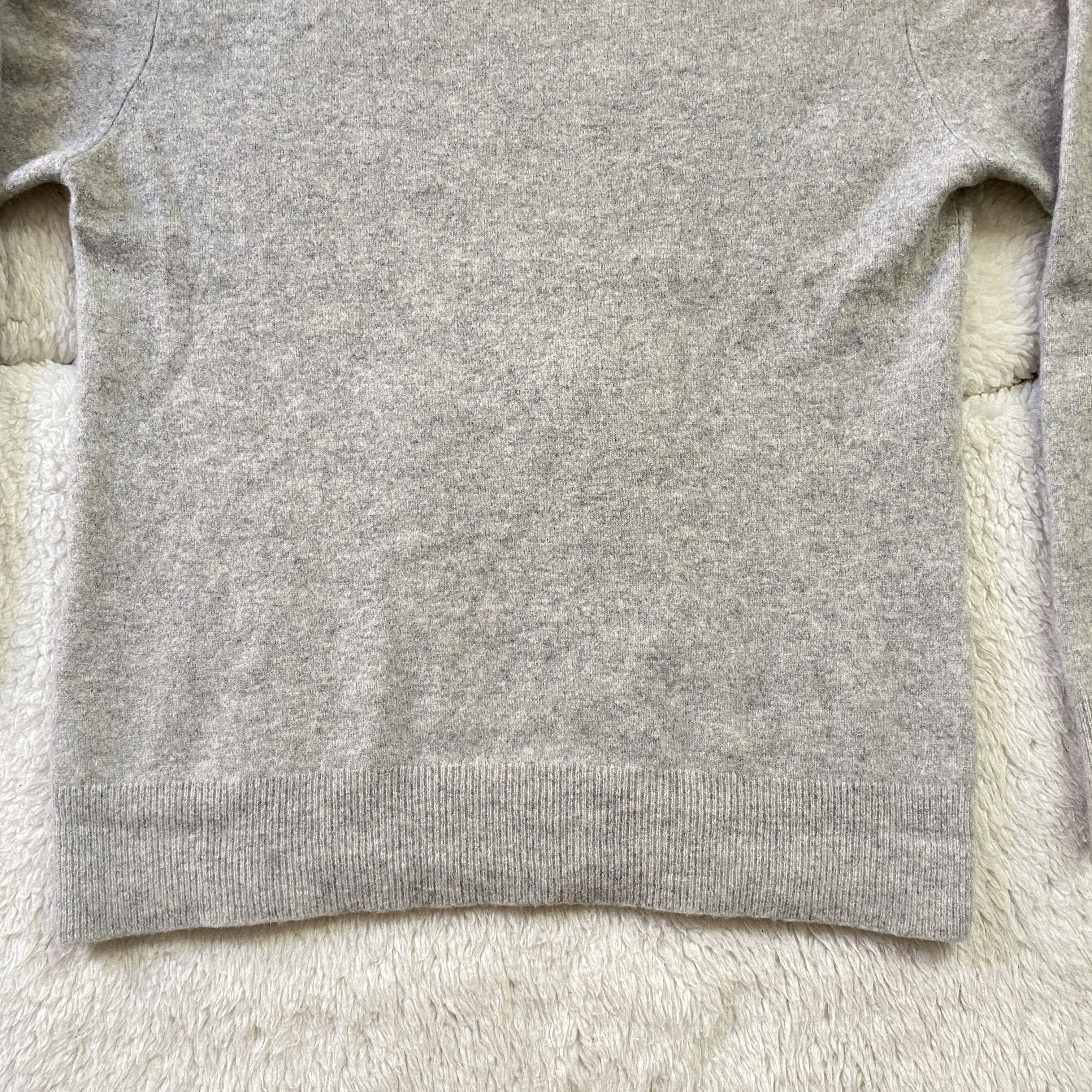Other Italian Luxury 100% Cashmere Grey Crewneck Sweater Size M / US 6-8 / IT 42-44 - 8 Thumbnail