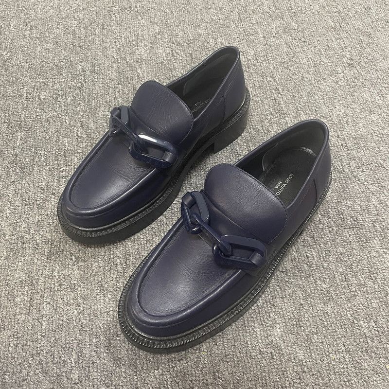 Louis Vuitton Louis Vuitton Academy Casual Shoes in Deep Blue 0079 Size US 7 / IT 37 - 1 Thumbnail