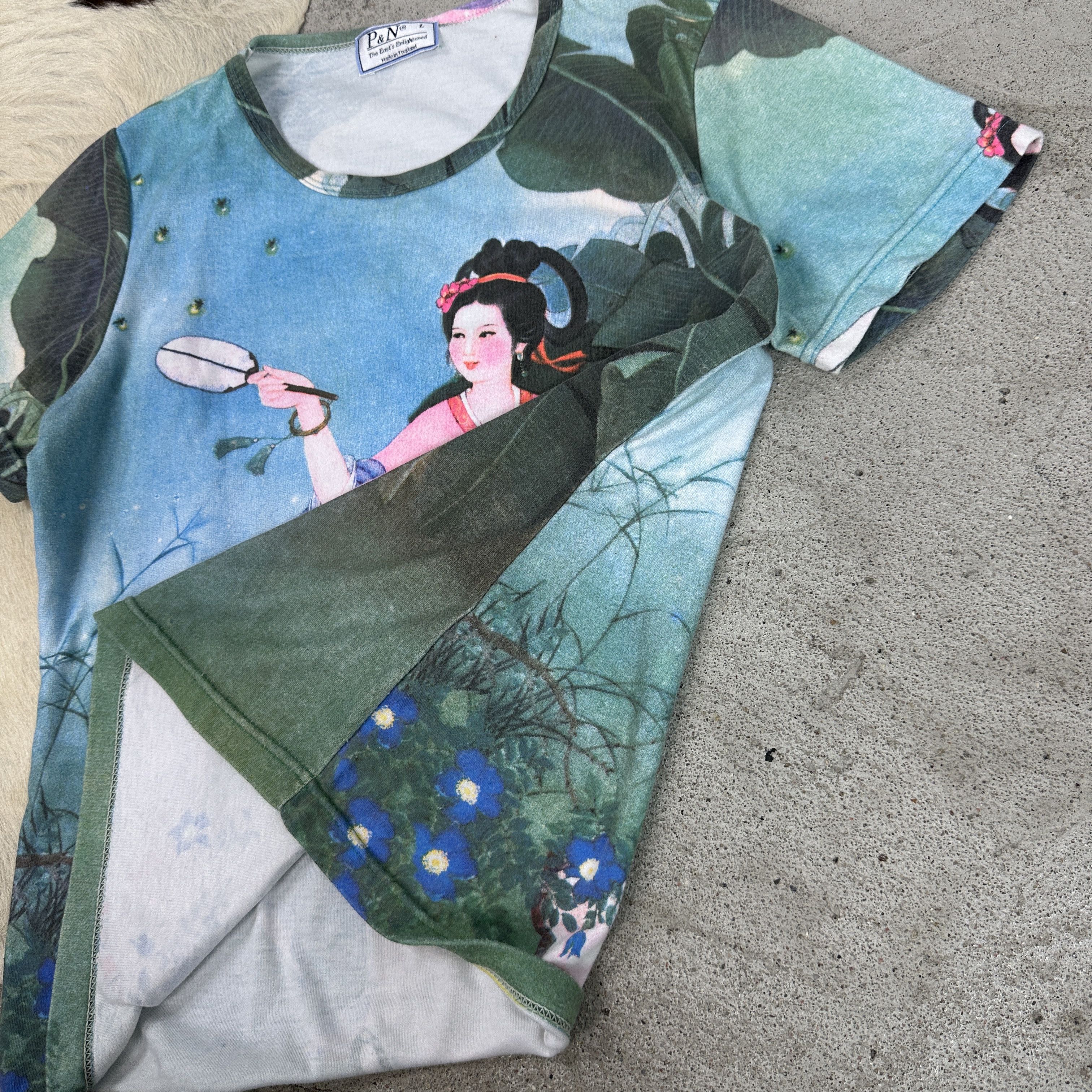 Vintage Vintage Casual Oversize Geisha Fullprint 00s T-shirt Size US L / EU 52-54 / 3 - 2 Thumbnail
