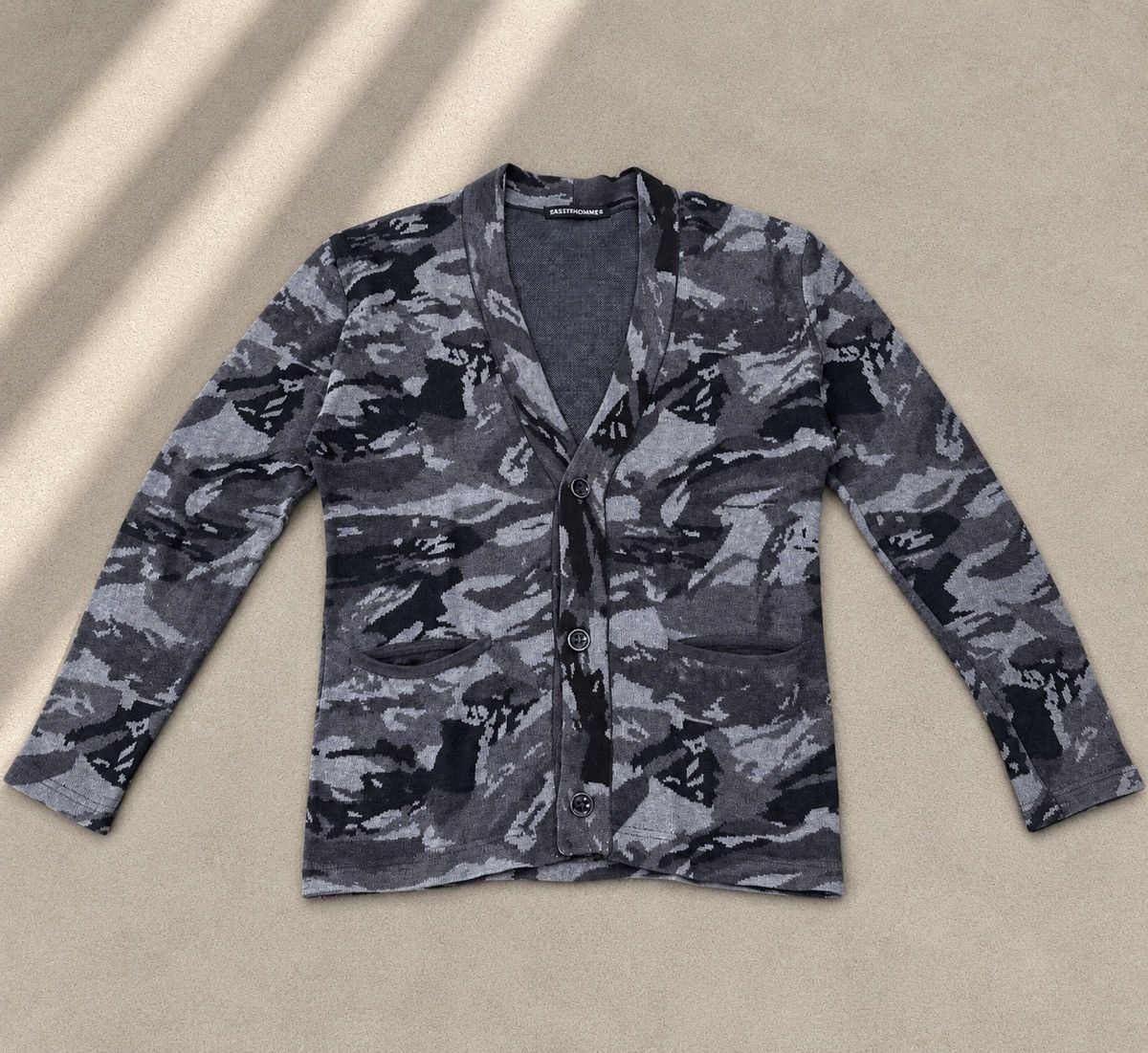 5351 Pour Les Hommes Abstract Camo Knit Cardigan in Gray, Men's