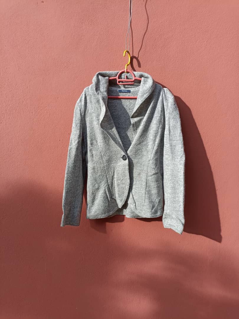 image of Aquascutum x Cardigan Aquascumtum Wool Cardigan in Grey, Women's (Size Small)