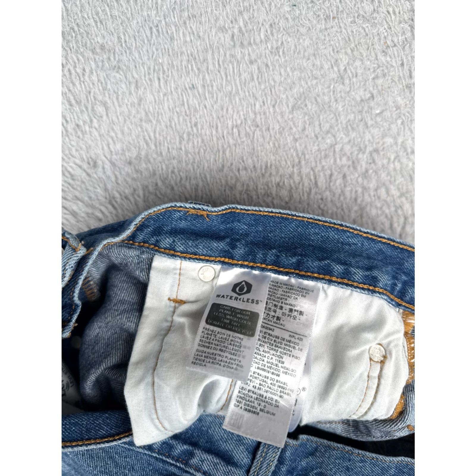 Levi's VINTAGE Levis Jeans 501 Levi'S Denim Blue 29x25 Distressed Button Fly Regular Mens Jeans 501 Series Retro 29 Size US 29 - 7 Thumbnail
