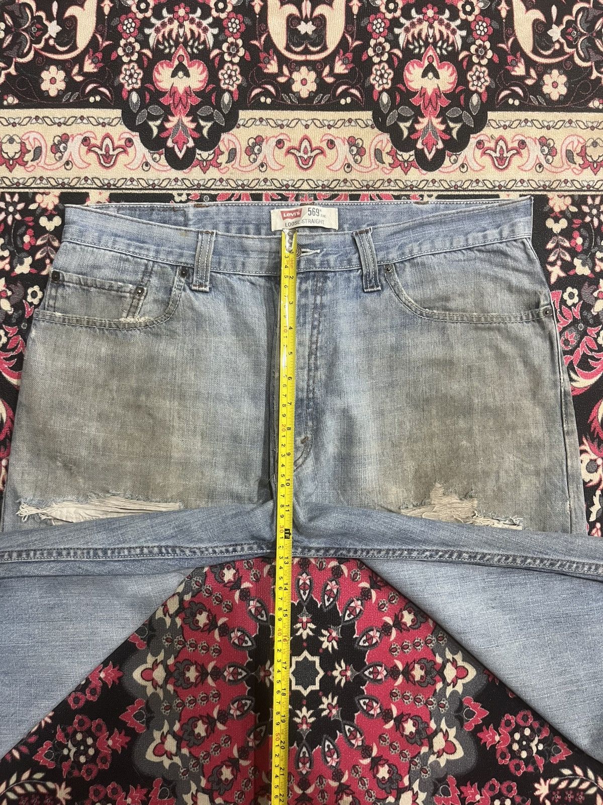 Levi's Vintage Levi’s 569 Light Rusty Blue Distressed Loose Jeans Size US 38 / EU 54 - 14 Thumbnail