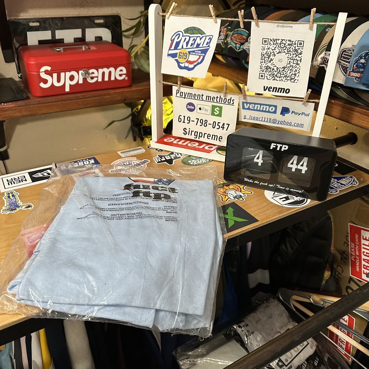 FUCT × Fuck The Population Ftp Fuct middle finger US flag tee(sky blue) L Size US L / EU 52-54 / 3 - 2 Thumbnail