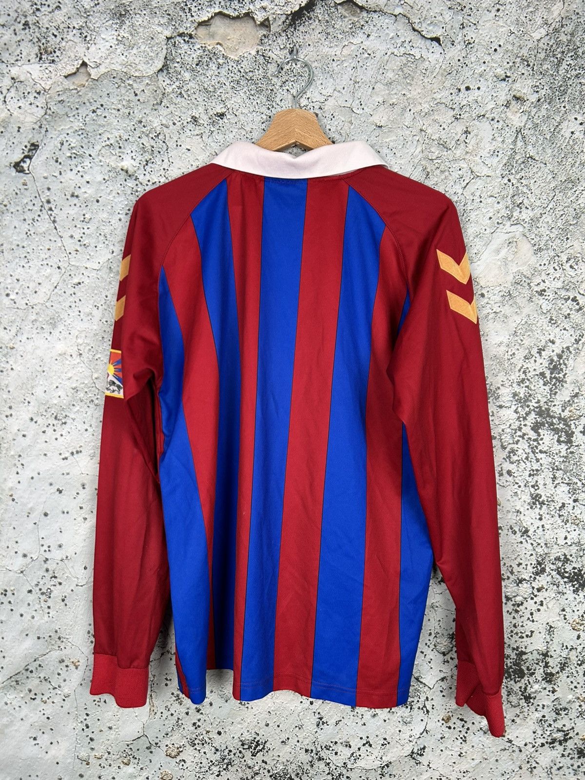 Hummel Vintage Tibet Hummel Soccer Jersey Football Rare Sport Size US L / EU 52-54 / 3 - 5 Thumbnail