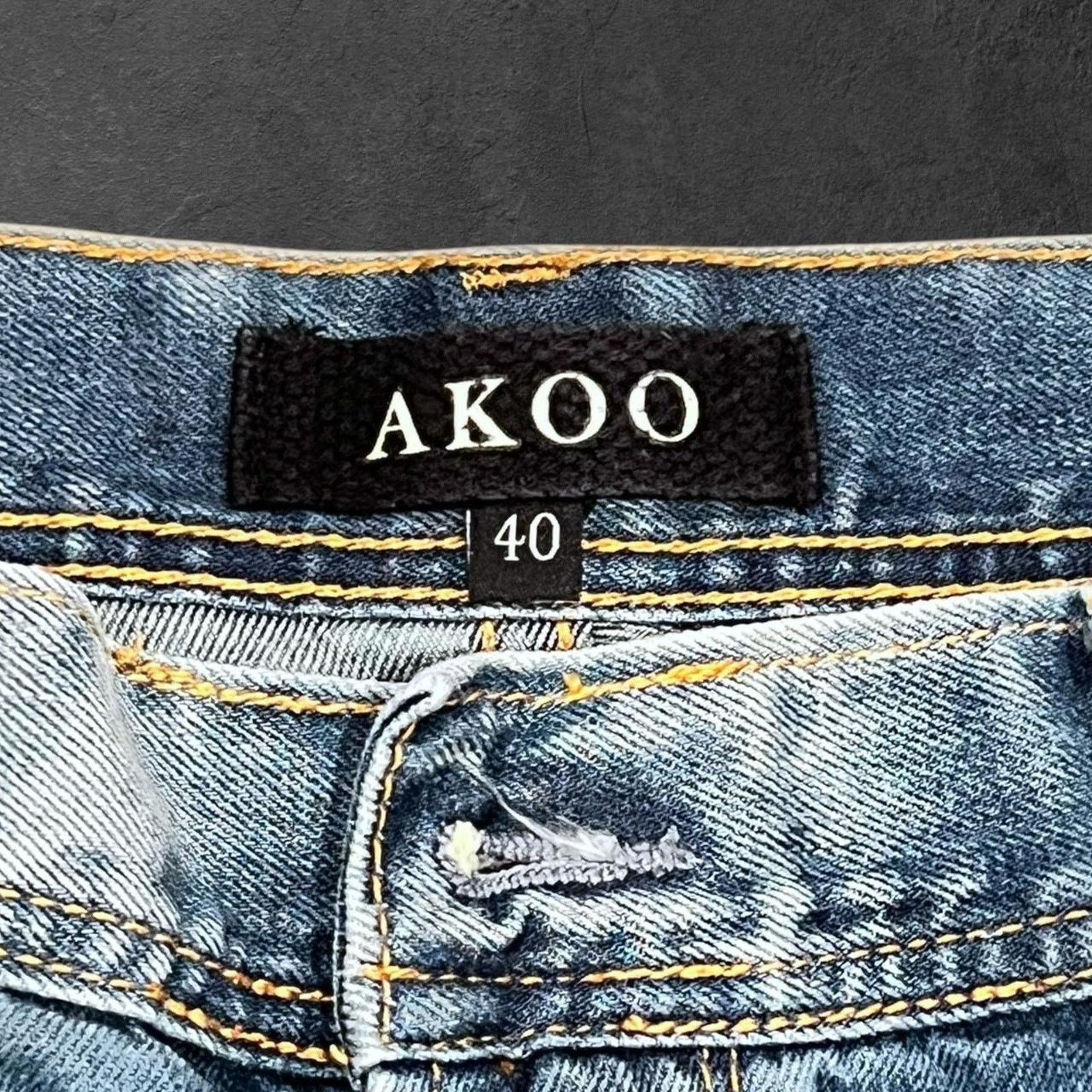 AKOO Akoo Distressed Light Wash Denim Jeans w/ Paint Splatter Size US 40 / EU 56 - 4 Thumbnail