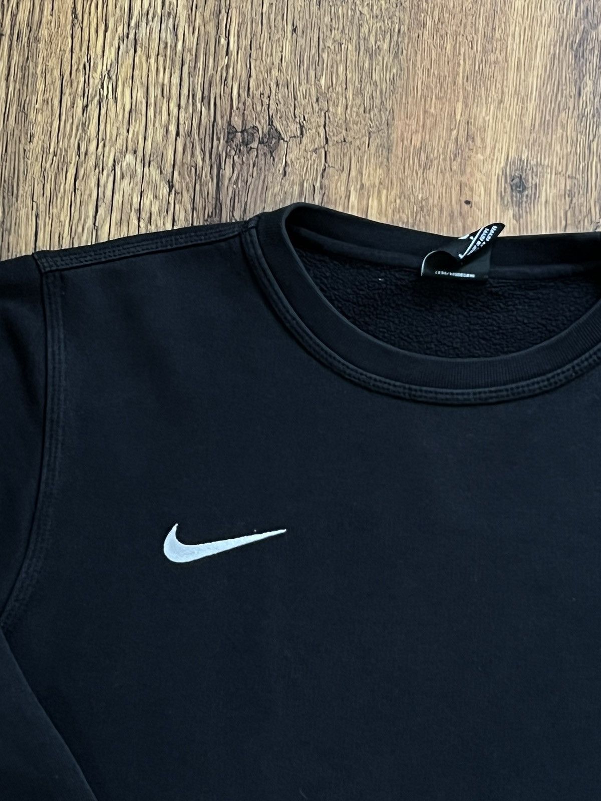 Nike × Vintage Nike crewneck hoodie black Y2k spellout center swoosh 90s Size US M / EU 48-50 / 2 - 2 Thumbnail