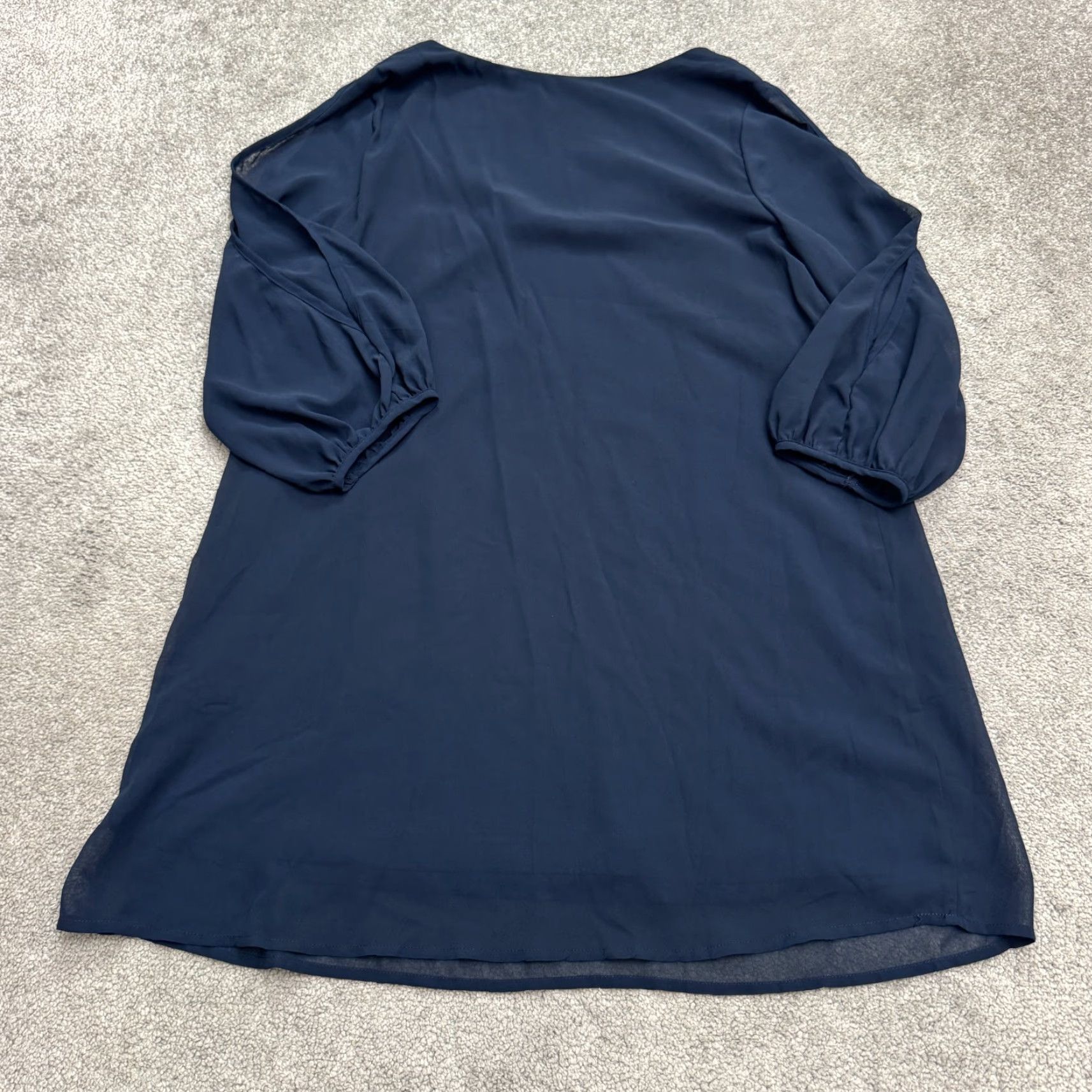 Lulus Lulus Shifting Dears Cold Shoulder Shift Dress womens Medium Navy Blue V-Neck Size M / US 6-8 / IT 42-44 - 2 Thumbnail