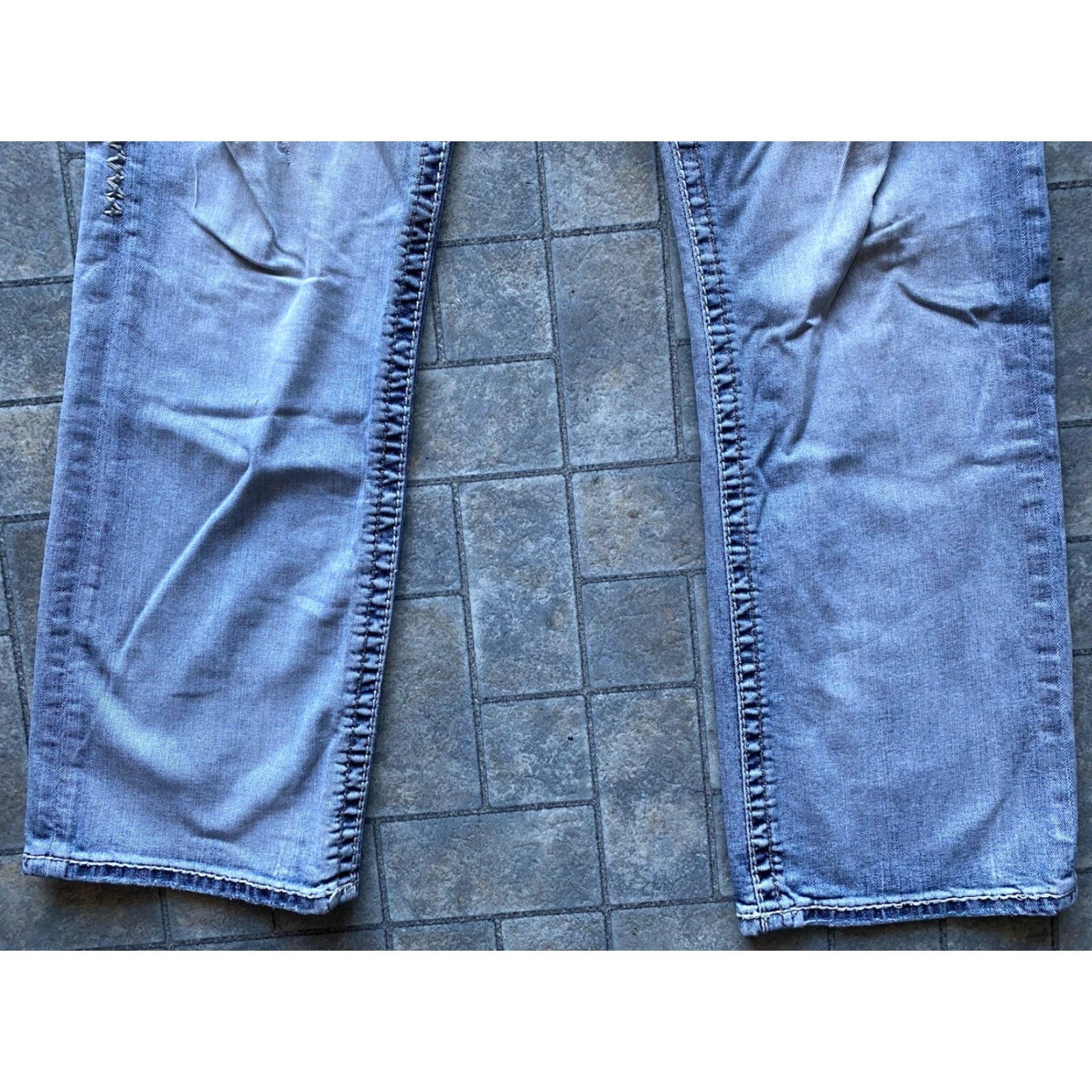 Vintage VINTAGE Rock Revival Jeans Sawyer Relaxed Straight Men’s 36 Flaws Wear Mens Jeans 36 Straight Relaxed Size US 36 / EU 52 - 2 Thumbnail