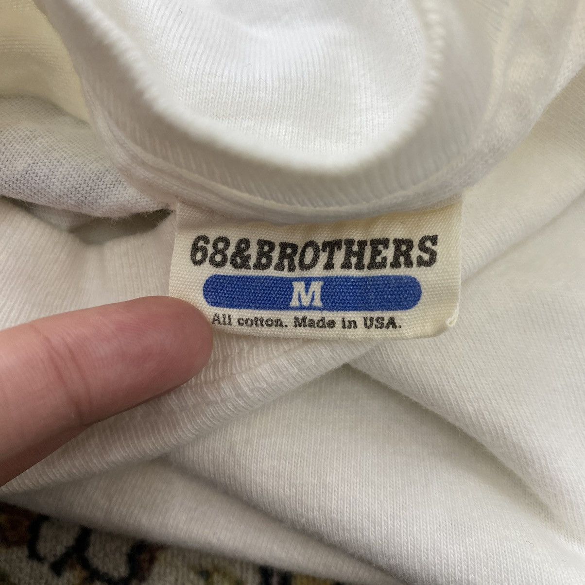 Vintage Vintage 68 & BROTHERS USA Brand Logo Print White Short Size US M / EU 48-50 / 2 - 5 Thumbnail