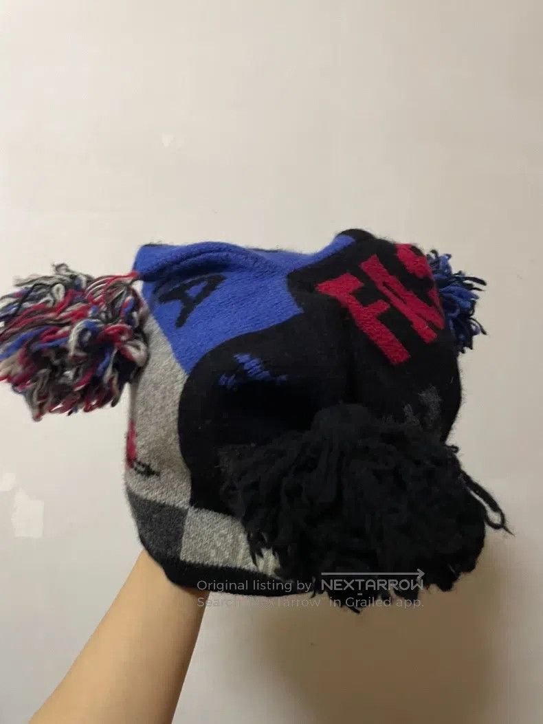 Vivienne Westwood Vivienne Westwood Saturn logo symbol asymmetric multangula Size ONE SIZE - 5 Thumbnail