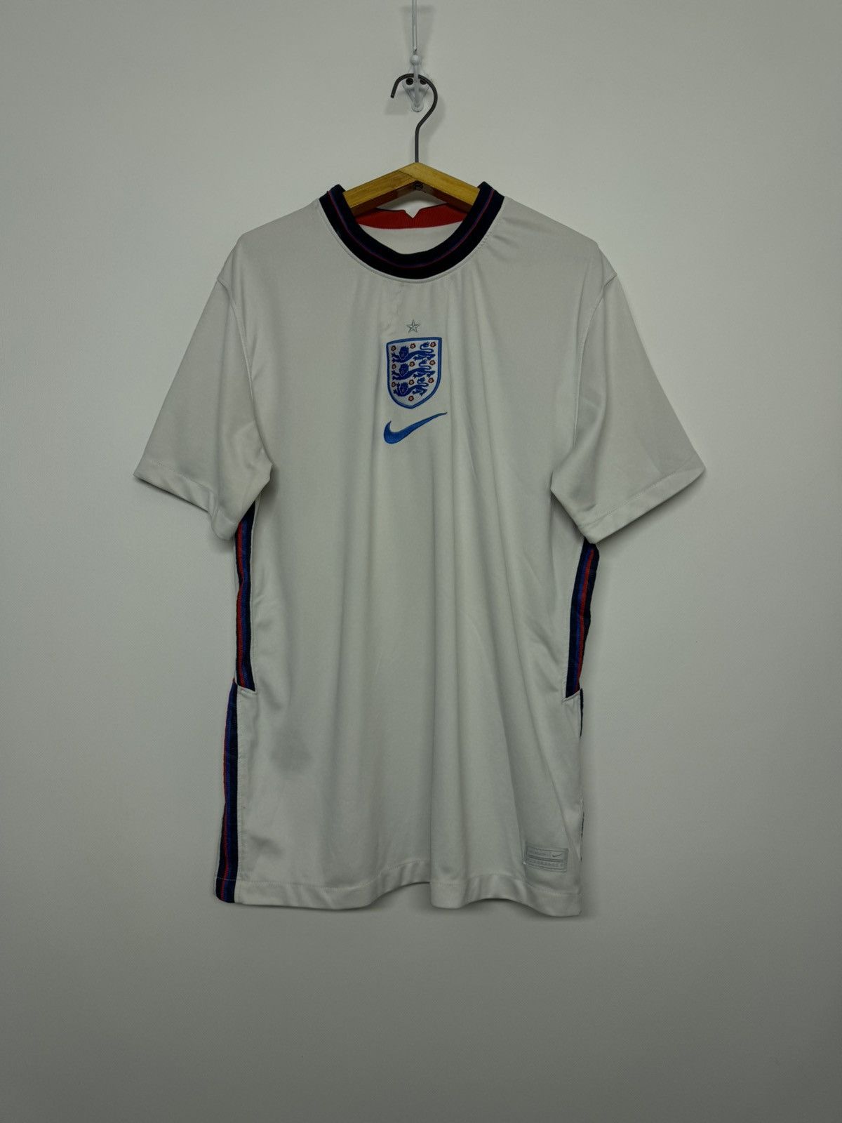 Nike Vintage Nike England National Team T-shirt jersey Size US M / EU 48-50 / 2 - 4 Thumbnail
