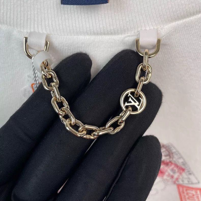 Louis Vuitton Louis Vuitton 25 SS Colored Badge Logo Chain Sweatshirt Size XL / US 12-14 / IT 48-50 - 5 Thumbnail