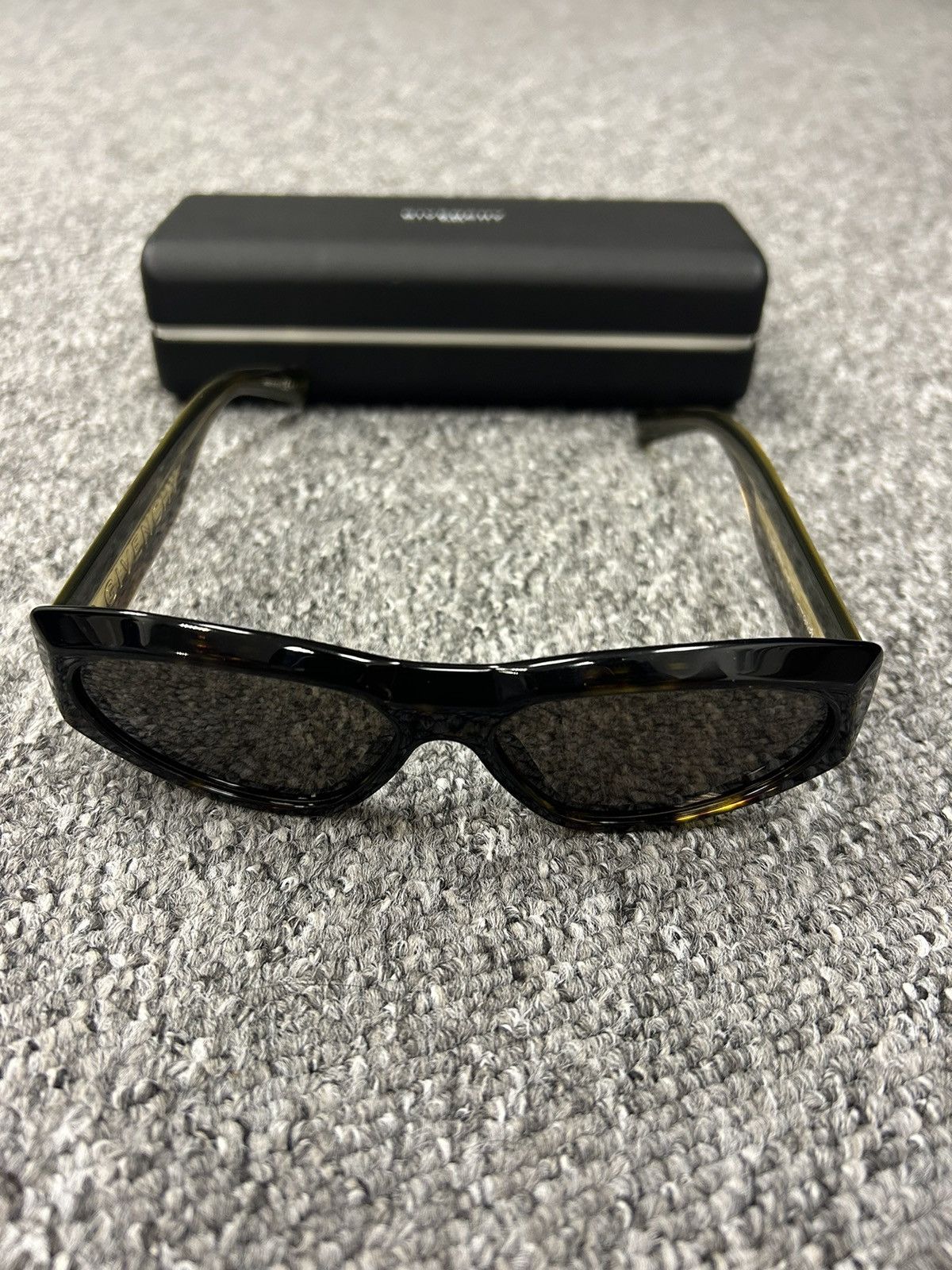 Givenchy Givenchy Unisex sunglasses Size ONE SIZE - 6 Thumbnail