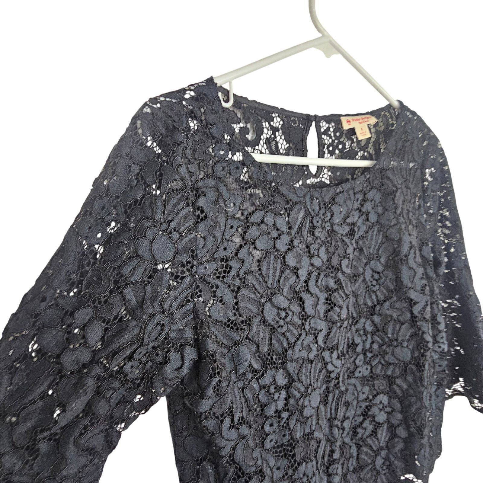 Brooks Brothers Brooks Brothers Red Fleece Women Floral Lace Blouse 6 Preppy Size M / US 6-8 / IT 42-44 - 5 Thumbnail