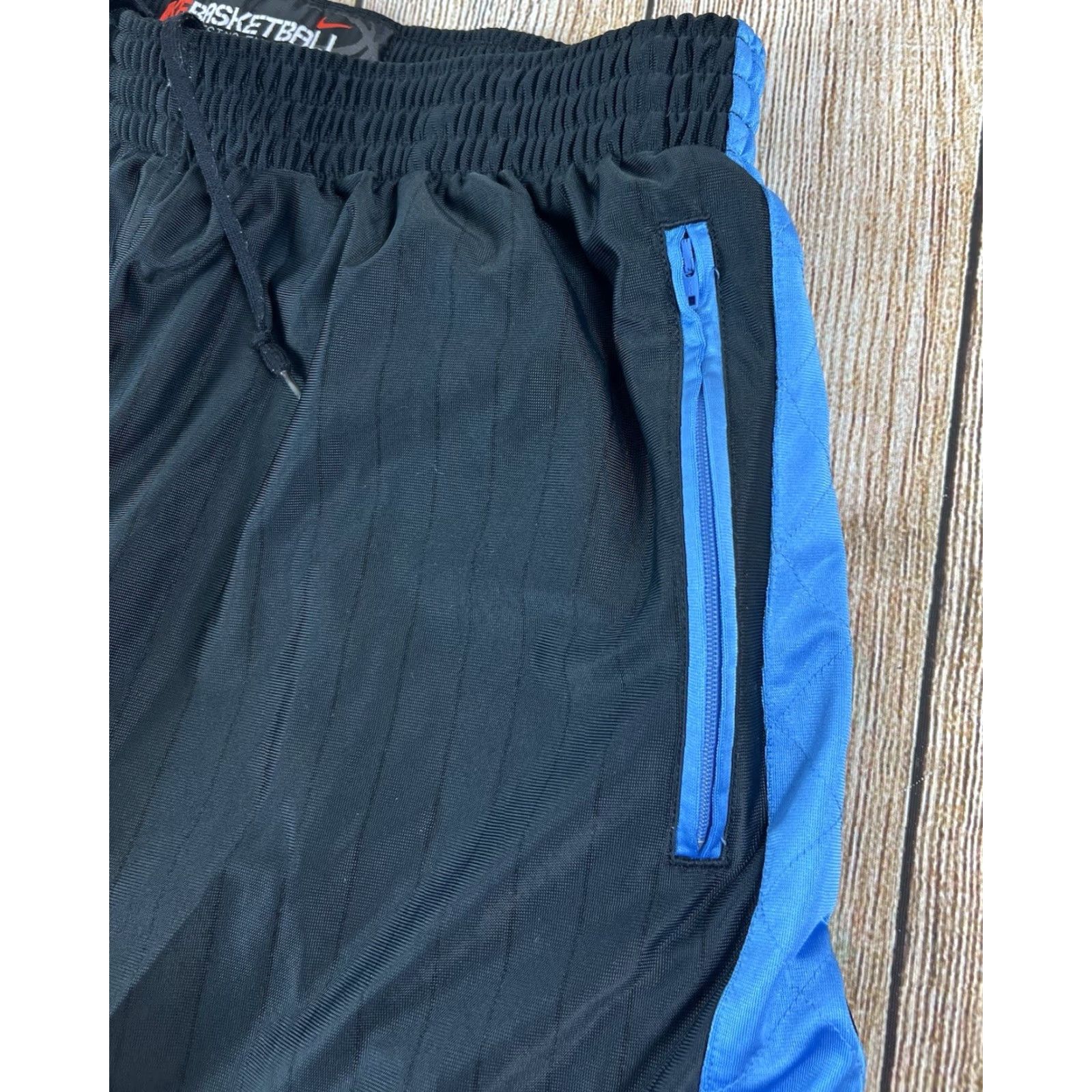Nike VINTAGE Mens Nike Air Y2K Basketball Grey Blue Pin Stripe Shorts Zippered Pockets XL Adults Grey Pinstripe Pockets Basketball Nike Air Y2K Mens XL Size US 36 / EU 52 - 6 Thumbnail
