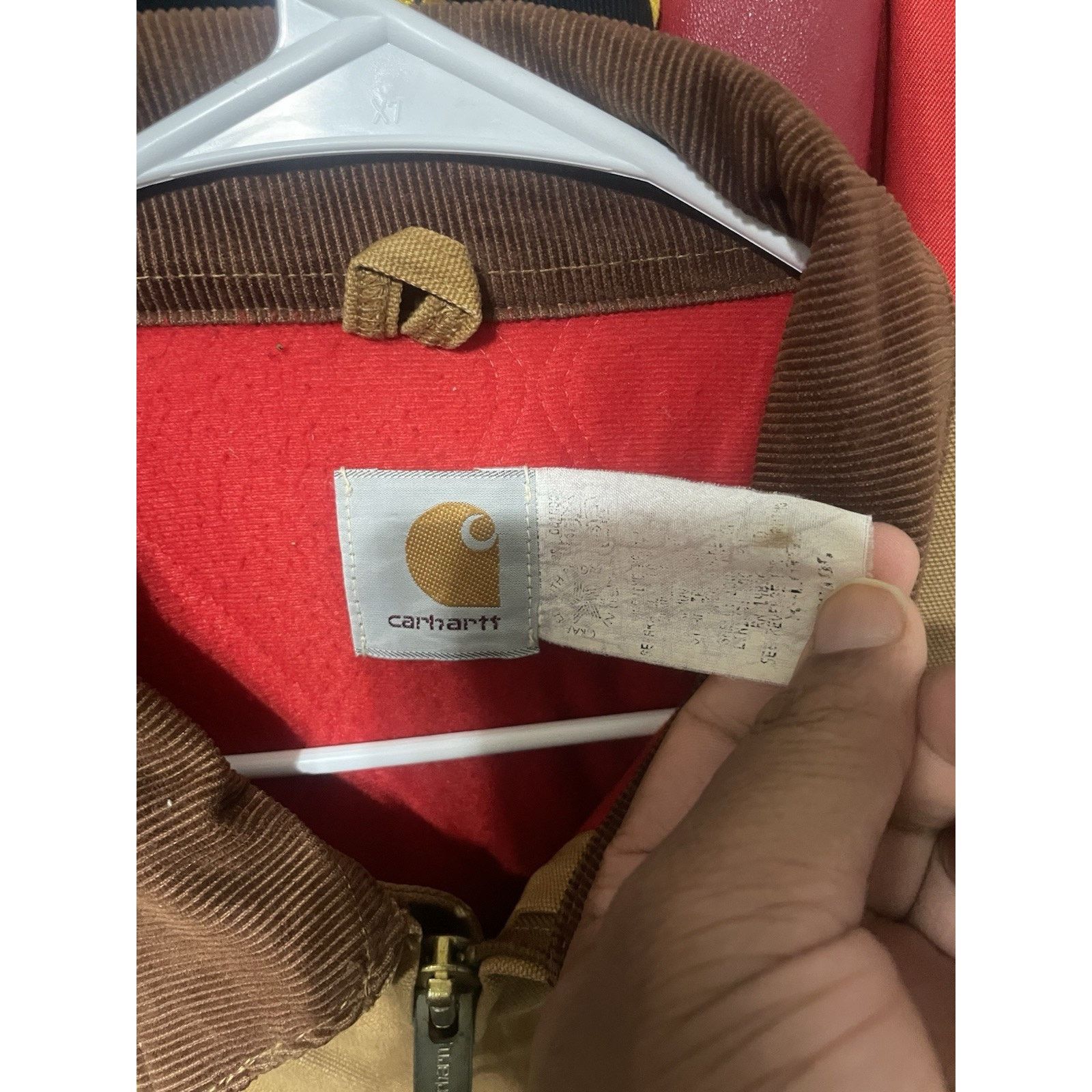 Carhartt Size XL-VTG Carhartt Santa Fe Red Quilt Lined J13 Tan Jacket Size US XL / EU 56 / 4 - 4 Thumbnail