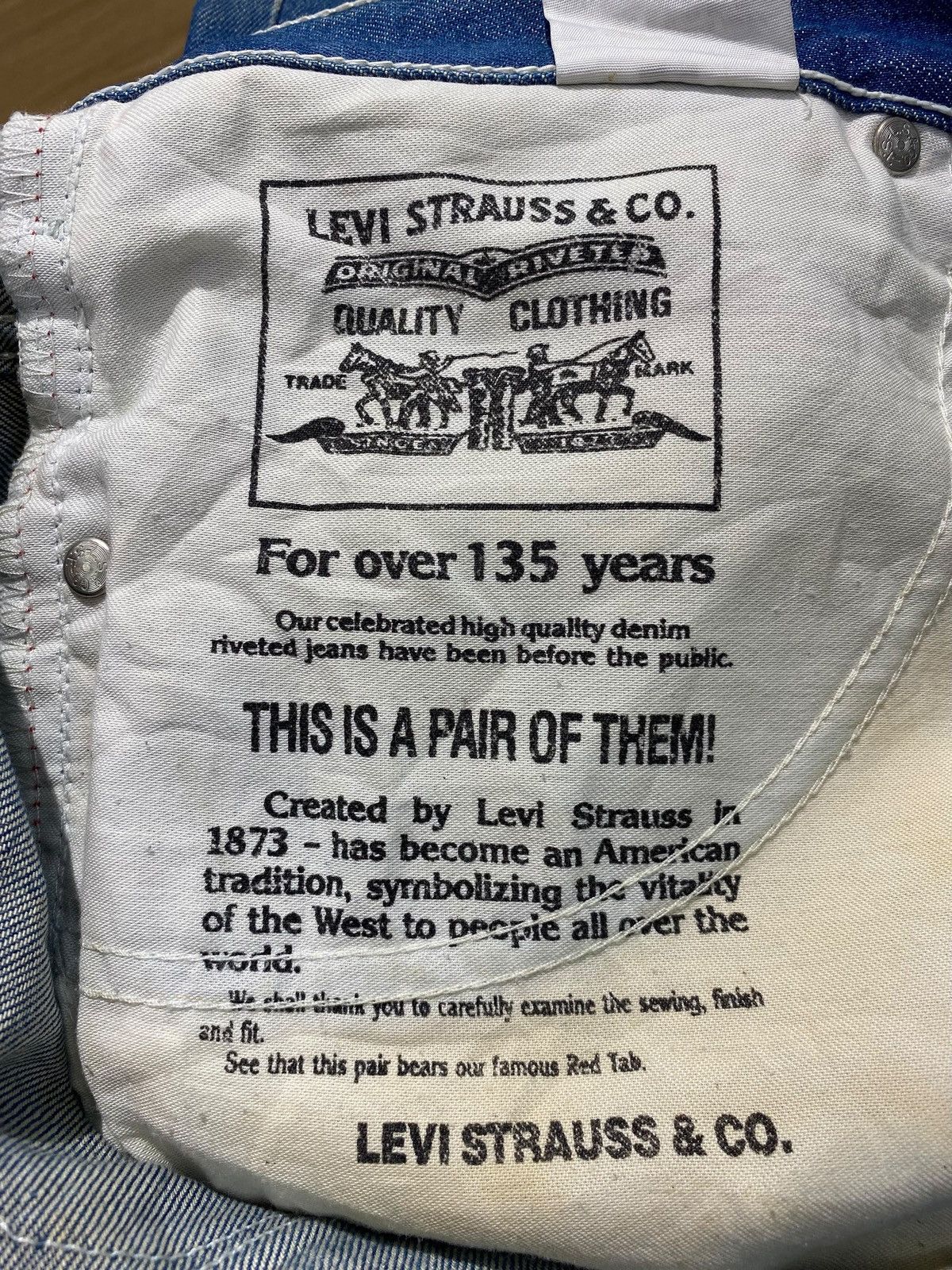 Levi's Levi’s Blue Wash Style Loose Jeans Size US 34 / EU 50 - 13 Thumbnail