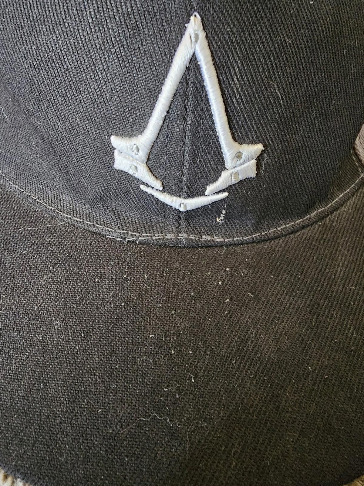 Designer Assassin's Creed Ubisoft Crest Logo 2015 Snapback Hat Cap Size ONE SIZE - 3 Thumbnail