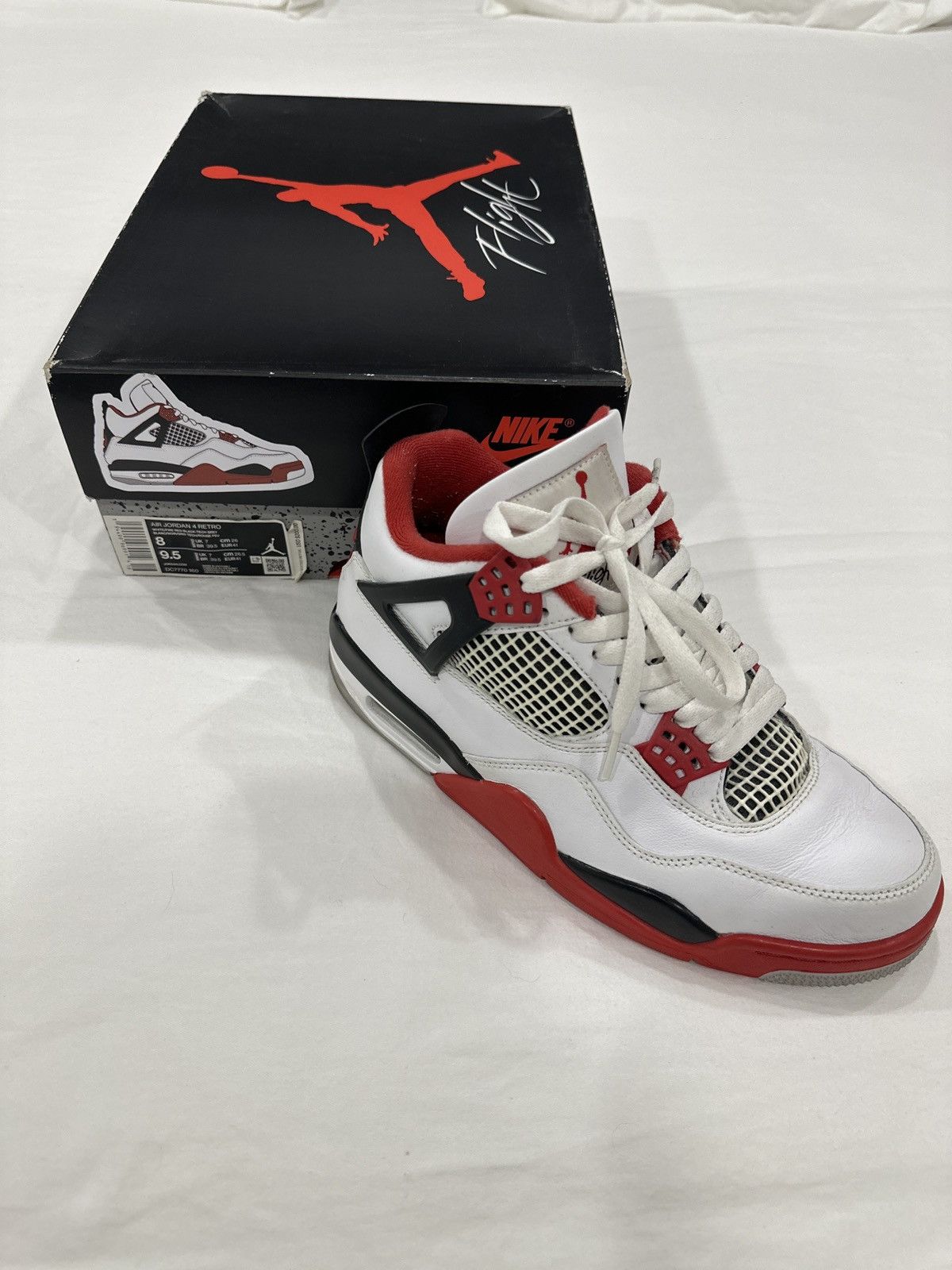 Jordan Brand Air Jordan 4 Retro OG ‘Fire Red’ Size US 8 / EU 41 - 1 Thumbnail