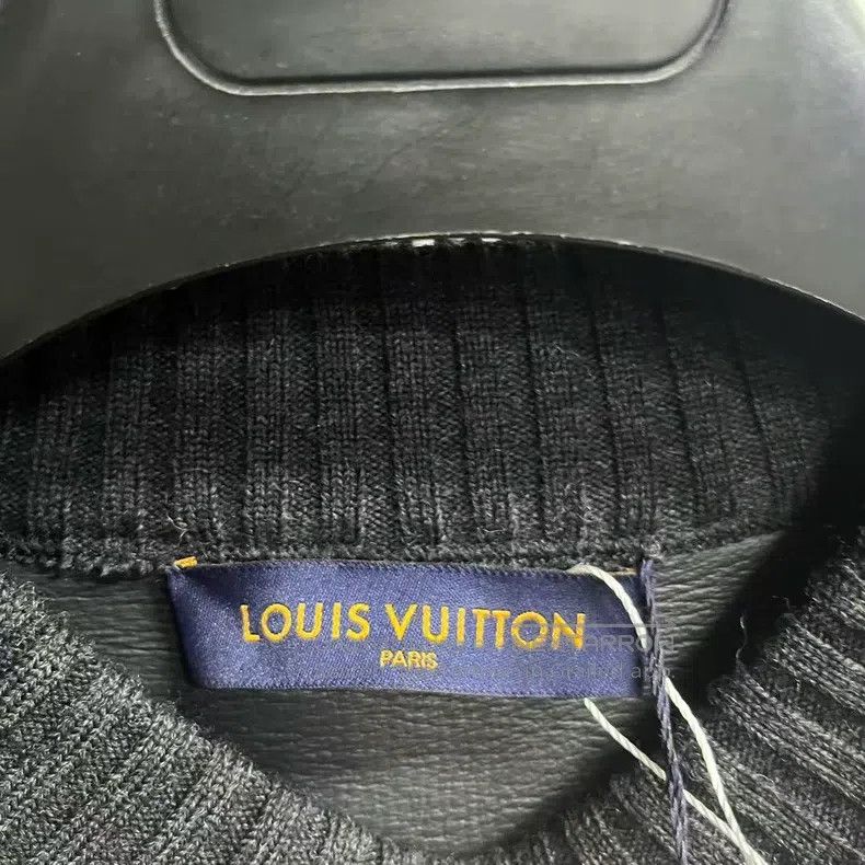 Louis Vuitton Louis Vuitton Full Black Logo Pullover Crew Neck Sweatshir Size US L / EU 52-54 / 3 - 3 Thumbnail