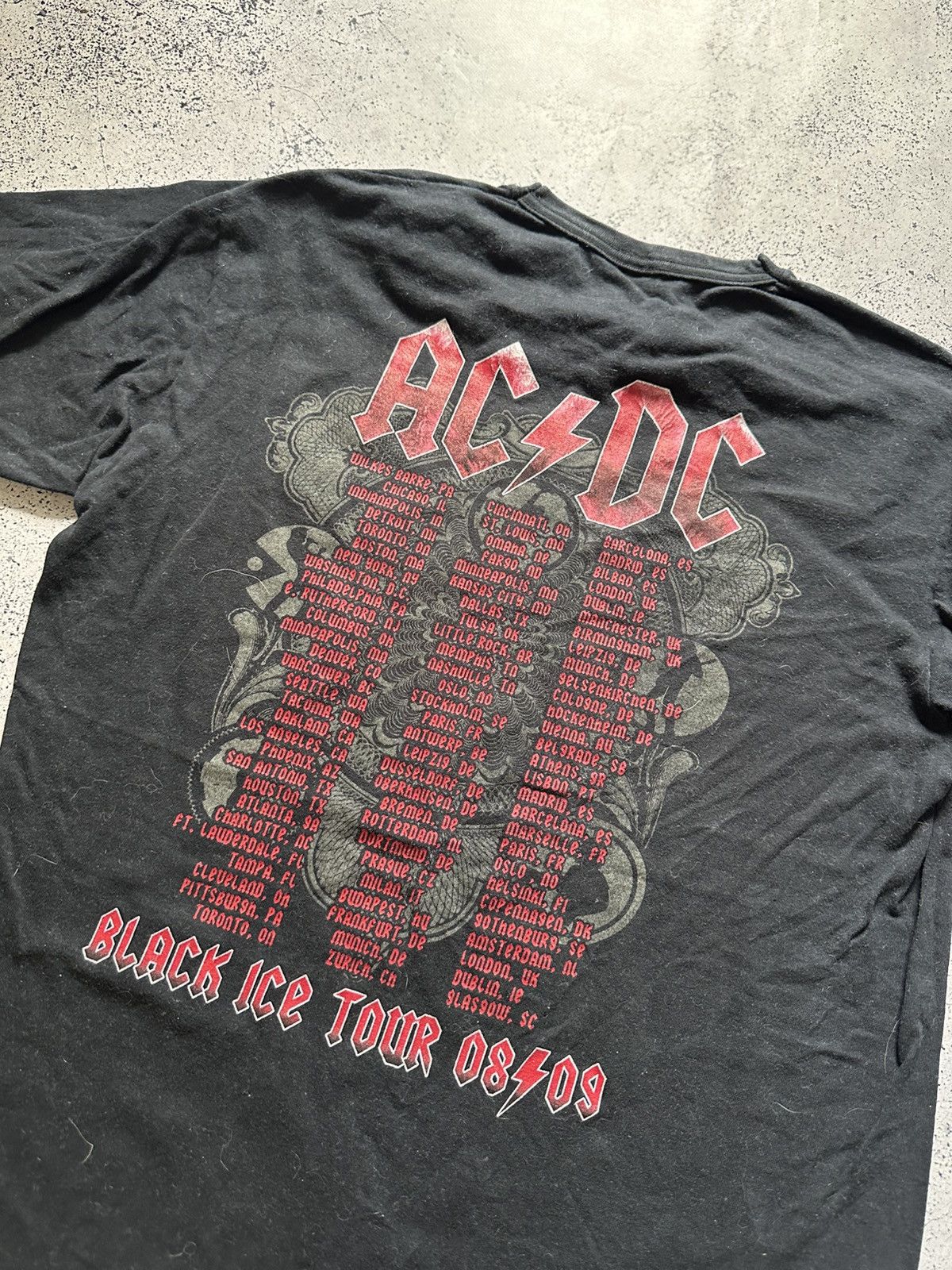 AC/DC Vintage AC DC Tee 2008/09 Black Ice Tour Band T-shirt Size US L / EU 52-54 / 3 - 4 Thumbnail