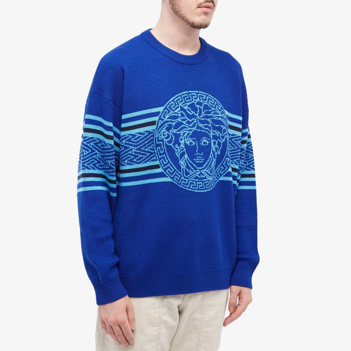 Versace o1y0525 Logo Crewneck Sweater in Bright Blue Size US M / EU 48-50 / 2 - 3 Thumbnail