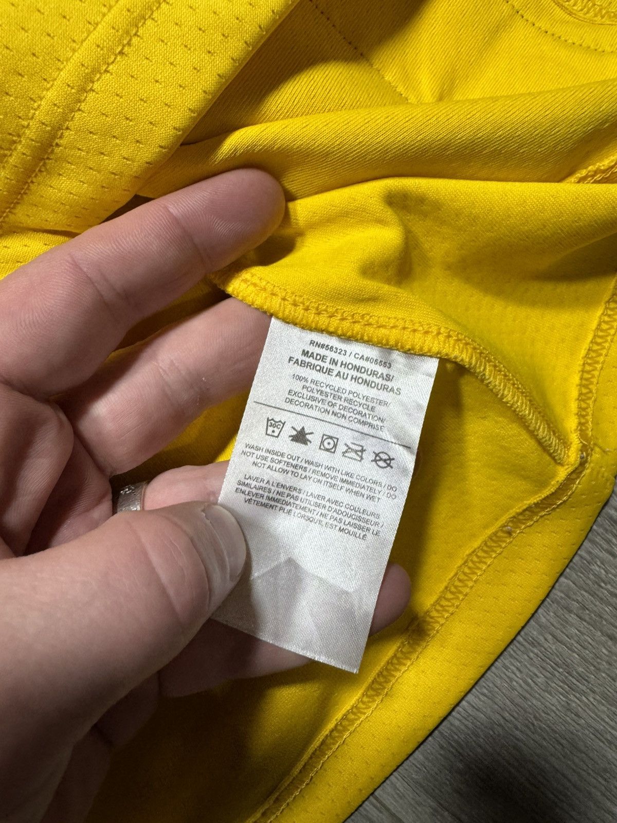 NBA × Nike Los Angeles Lakers Nike Yellow Basketball Jersey Kyle Kuzma Size US L / EU 52-54 / 3 - 8 Thumbnail