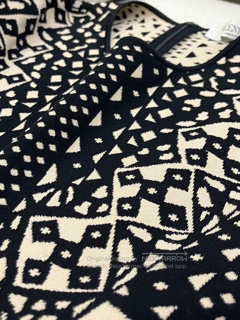 Valentino Valentino knitted dresses Size M / US 6-8 / IT 42-44 - 4 Thumbnail