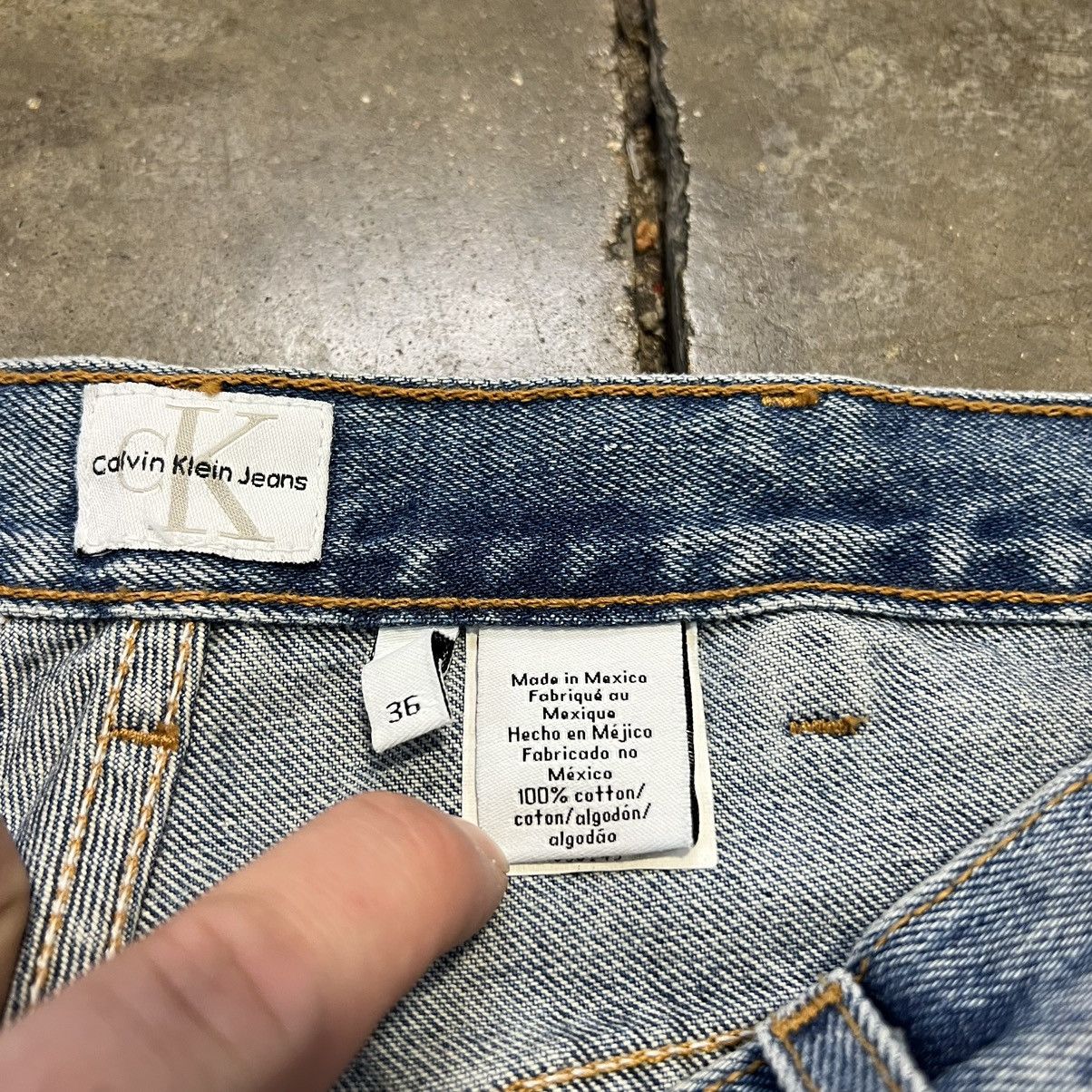 Calvin Klein × Vintage Vintage Y2K Calvin Klein Baggy Denim Shorts Jorts Jeans Size US 36 / EU 52 - 9 Thumbnail